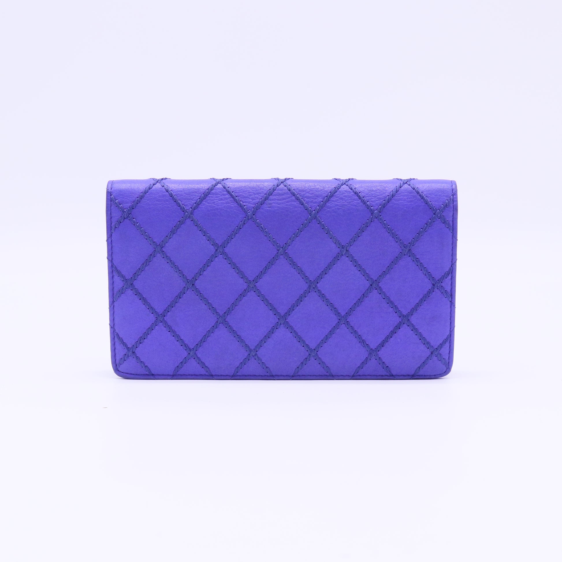 Chanel Diamond Stitch Yen Long Bifold Wallet W22238