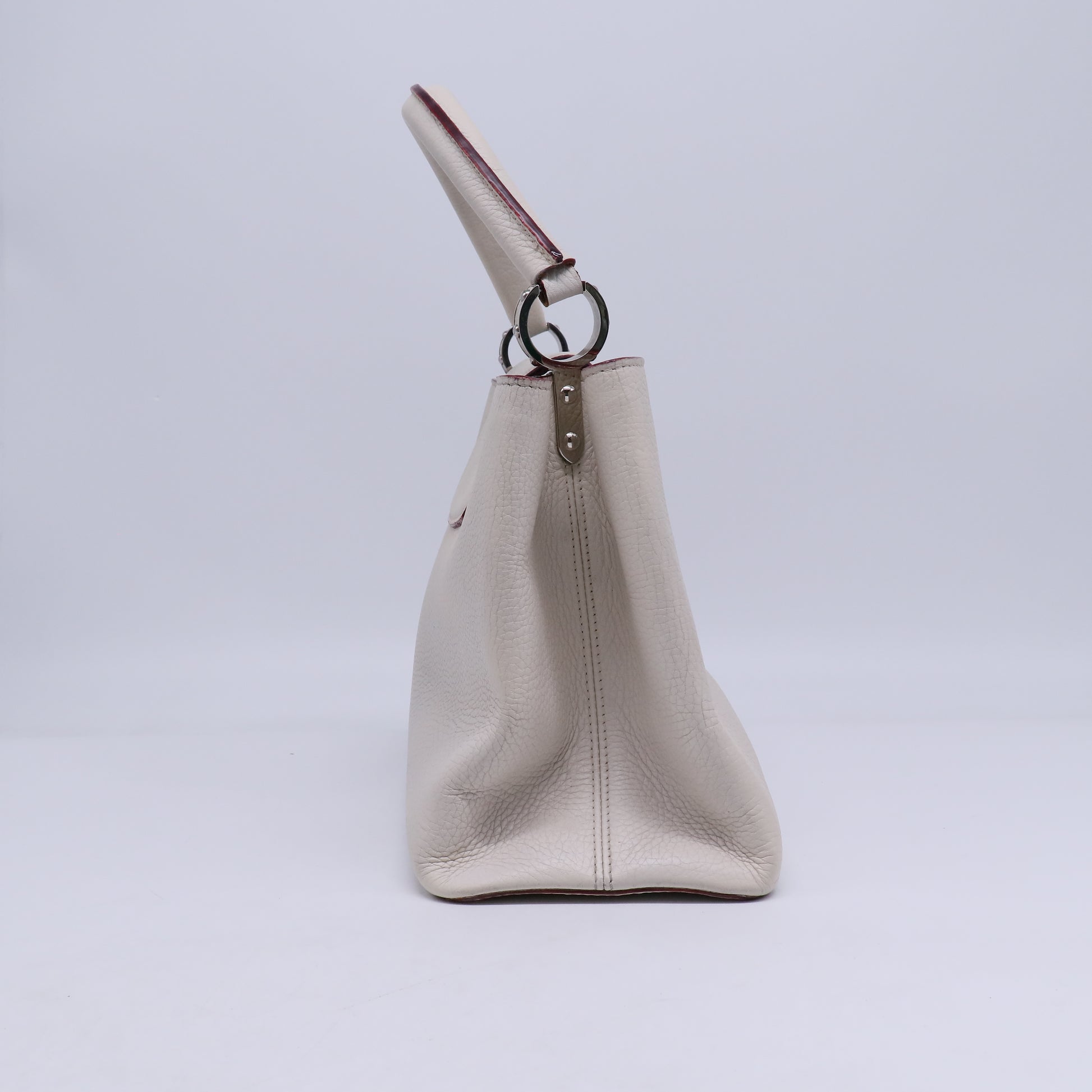 Taurillon Capucines MM Blanc Casse B21117