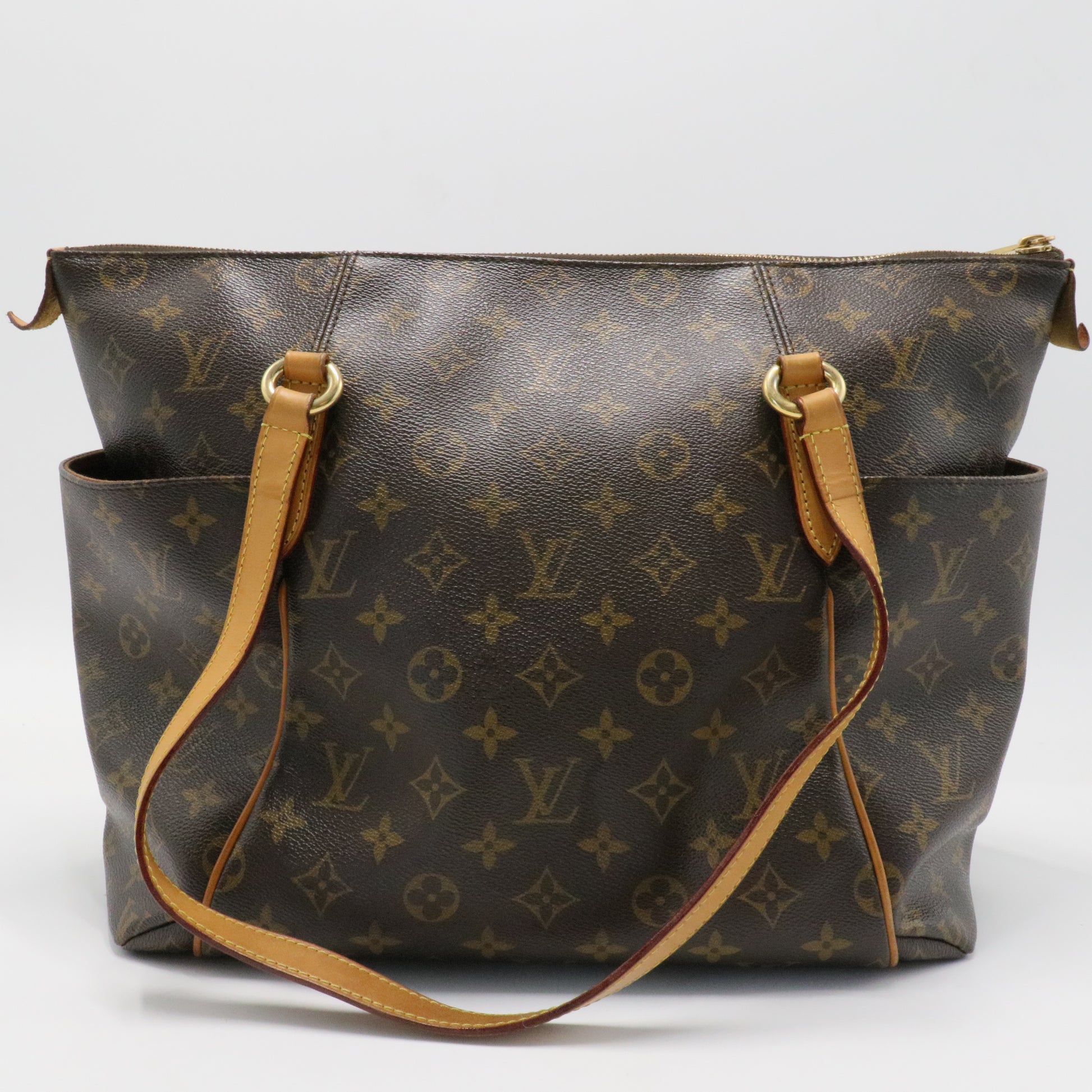 Totally Handbag Monogram Canvas MM