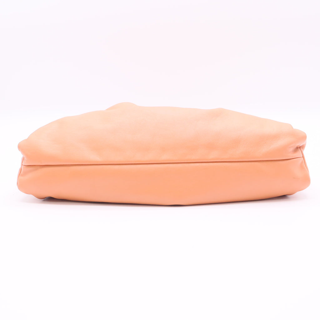 The Shoulder Pouch Twins