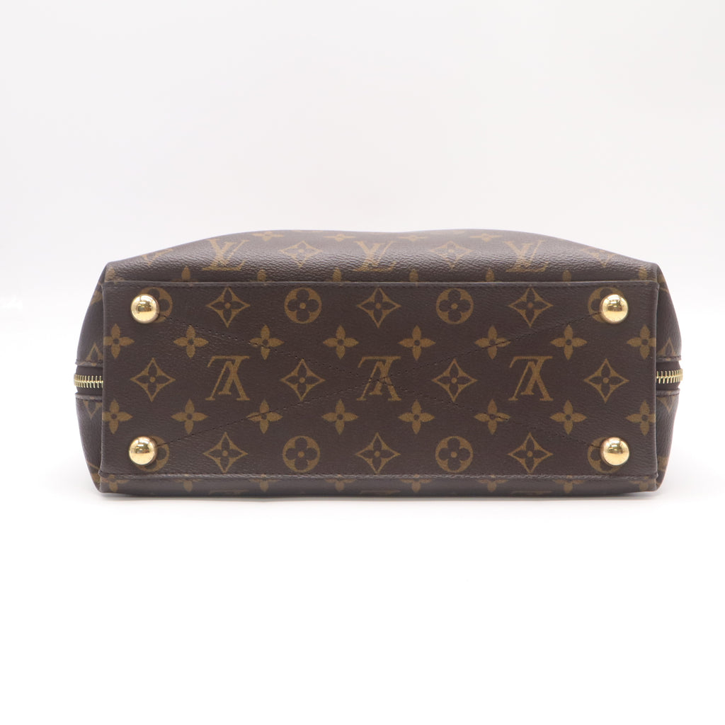 Louis Vuitton Voltaire Monogram Canvas Shoulder Bag B22779