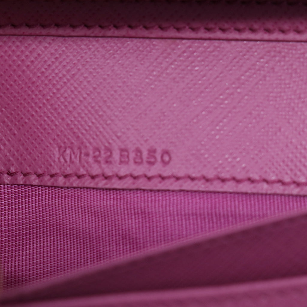 Salvatore Ferragamo Miss Vara Wallet on Chain W21017