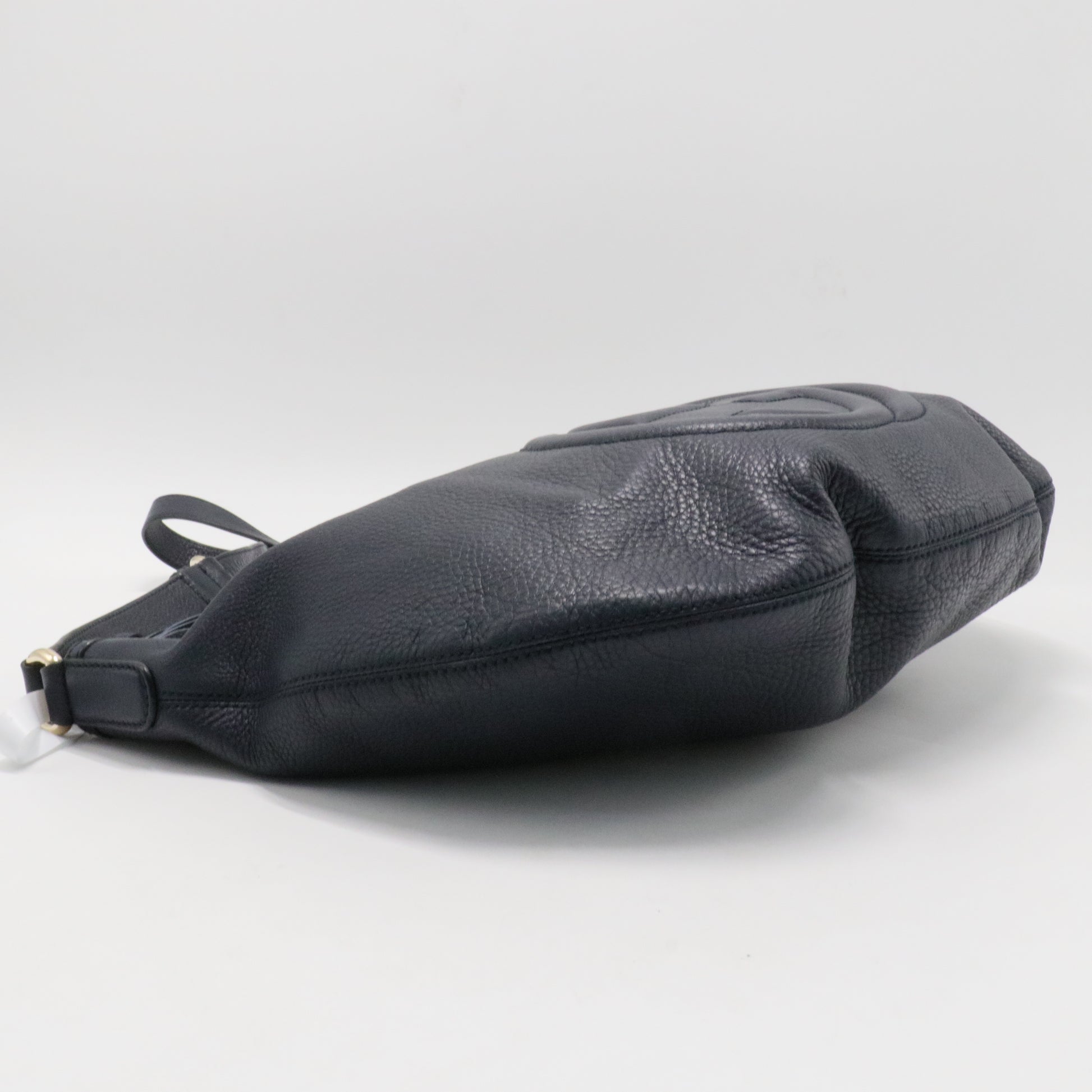 Soho Messenger Bag Leather Medium