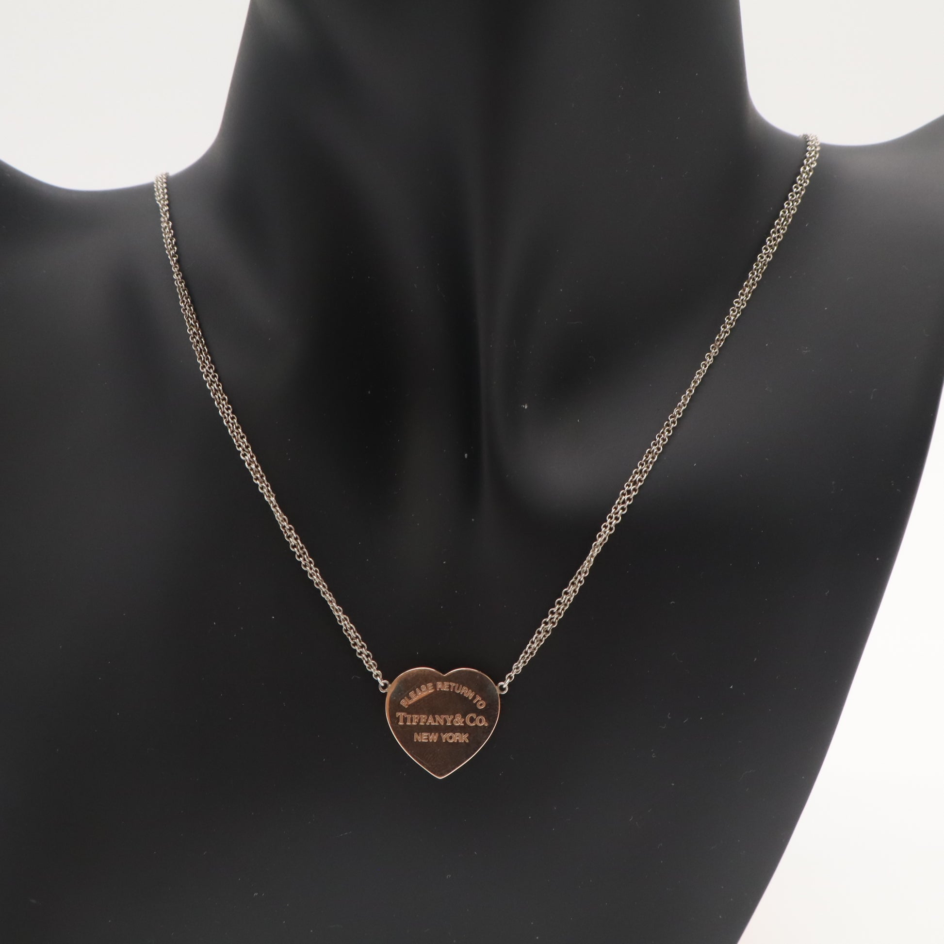 Tiffany & Co. Paloma Picasso Hammered Heart Pendant LDZ166