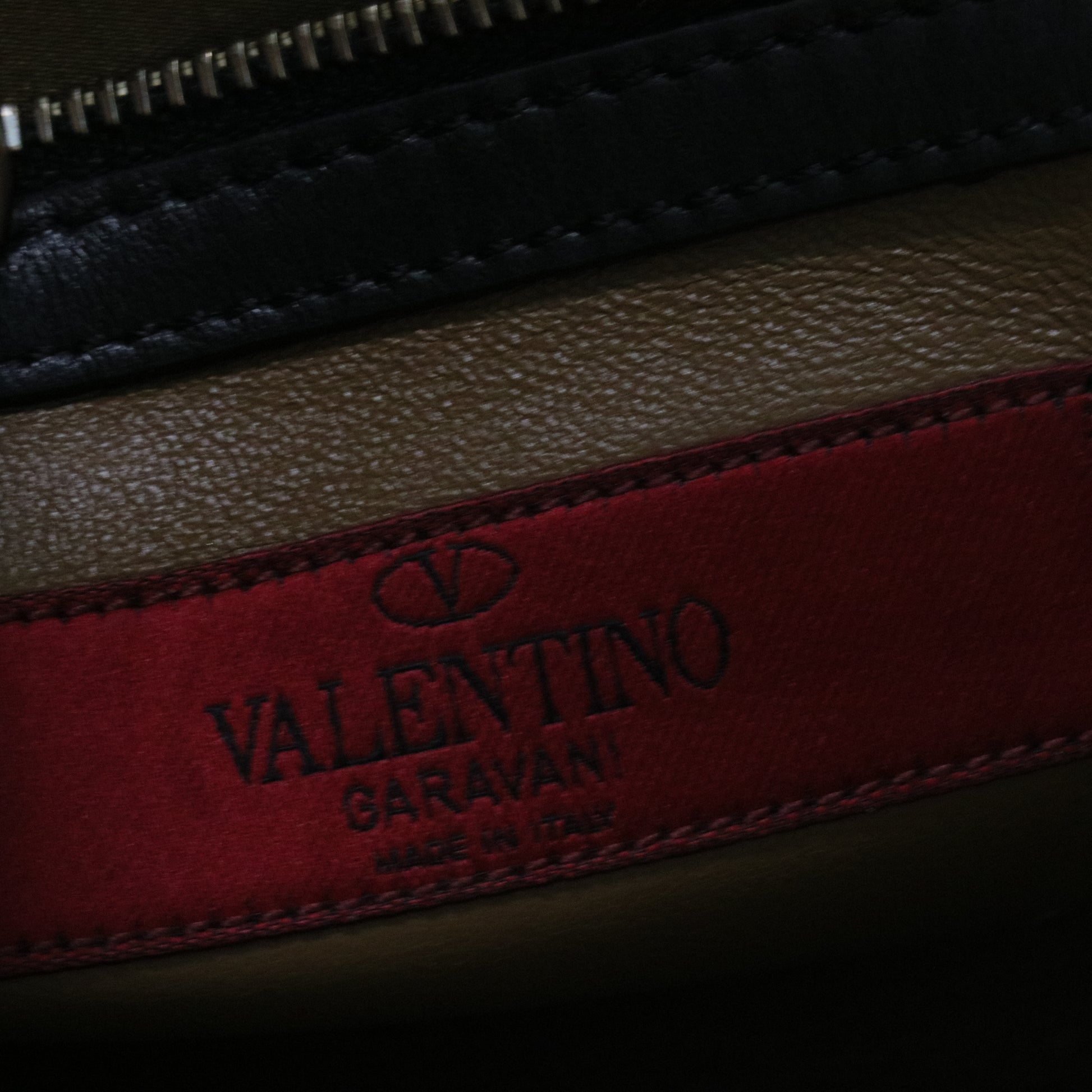 Vitello Medium Rockstud Flap Saddle Bag Nocciola for Gisel
