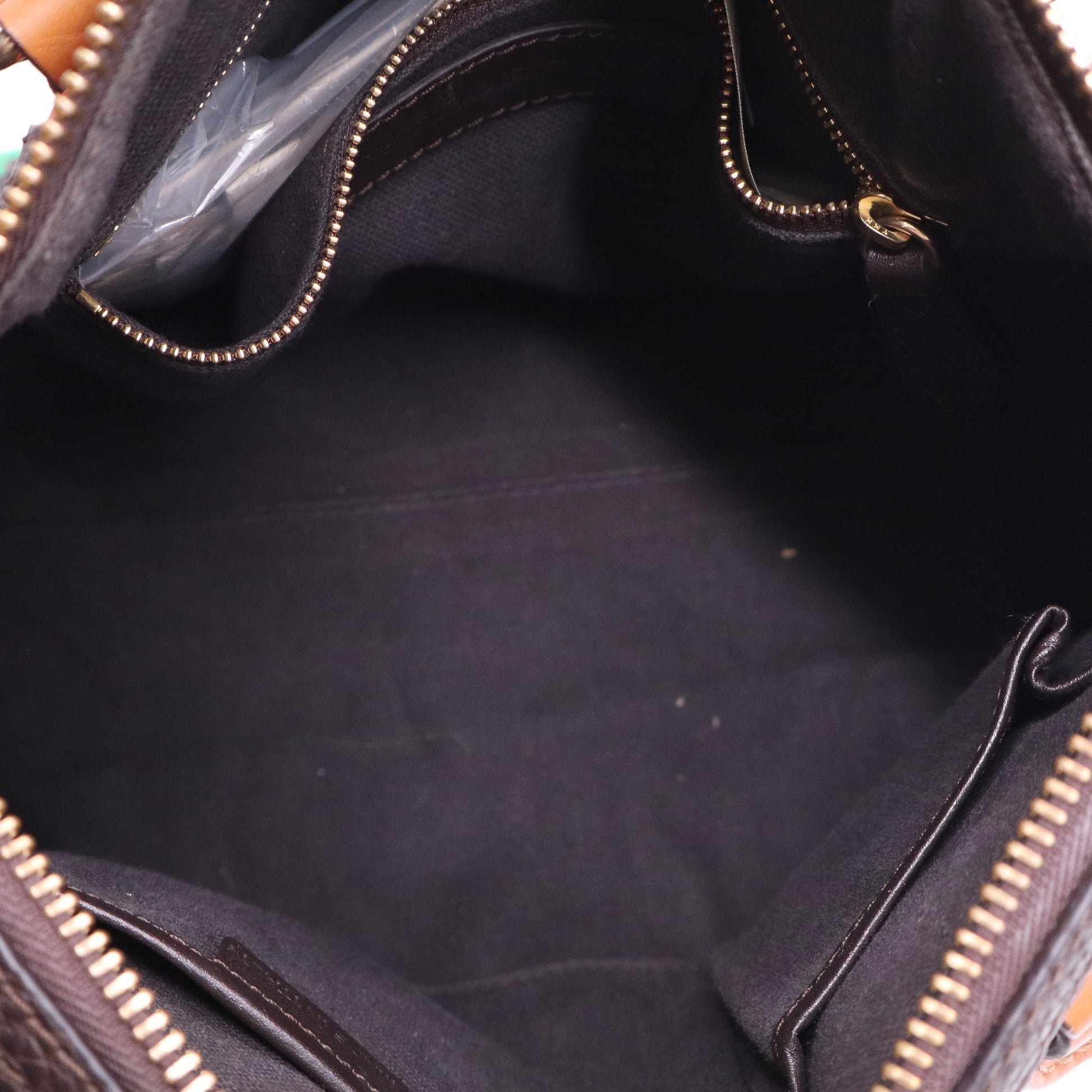 Alchester Bowling Bag Leather Medium  B21485
