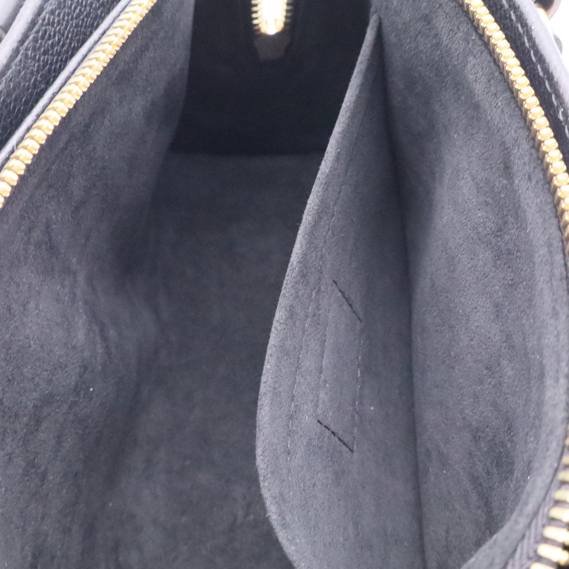 Louis Vuitton Black Monogram Giant Empreinte Leather East/West Onthego Bag twins LDJ3347