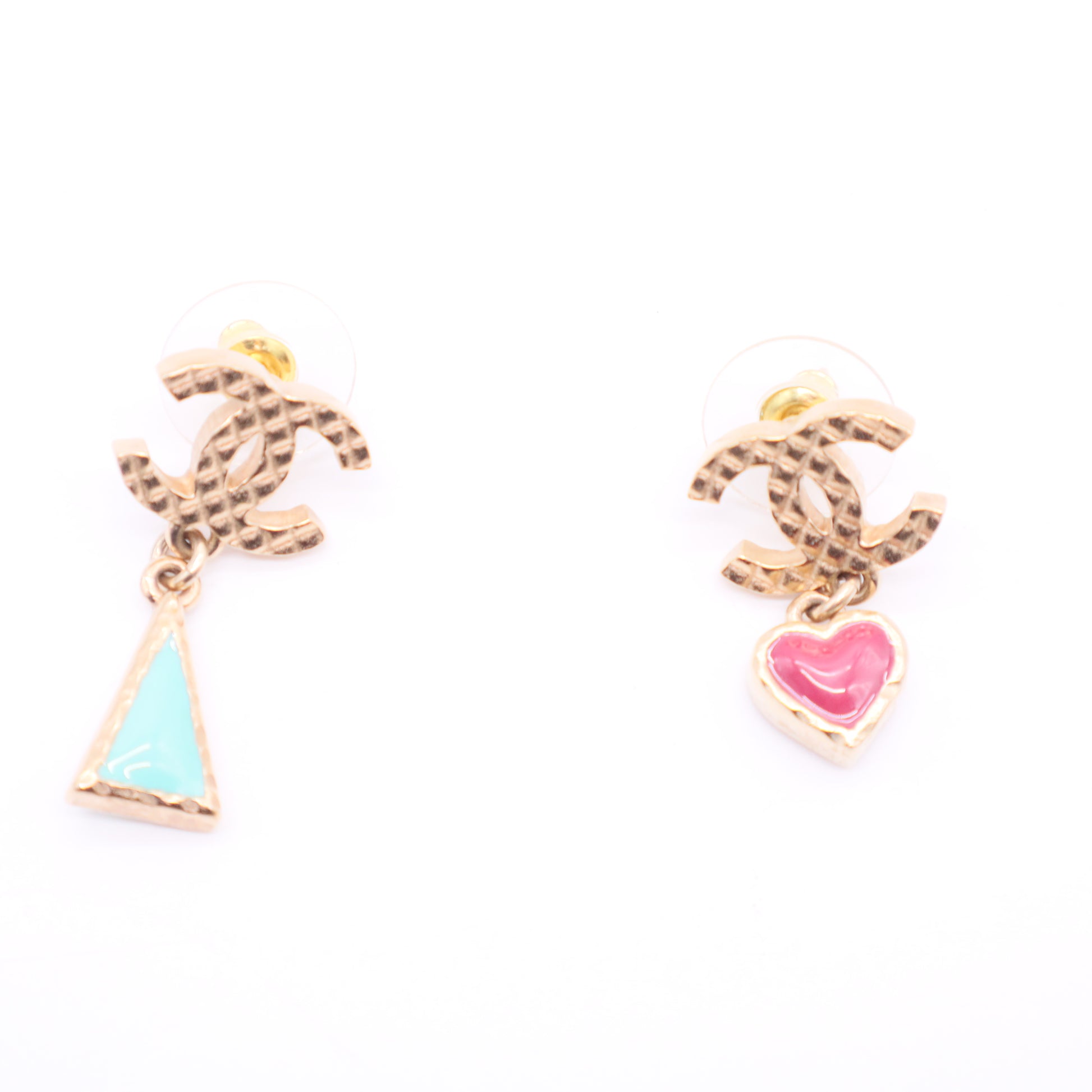 Chanel CC Heart Triangle Drop Earrings Gold Tone 18V  W20106