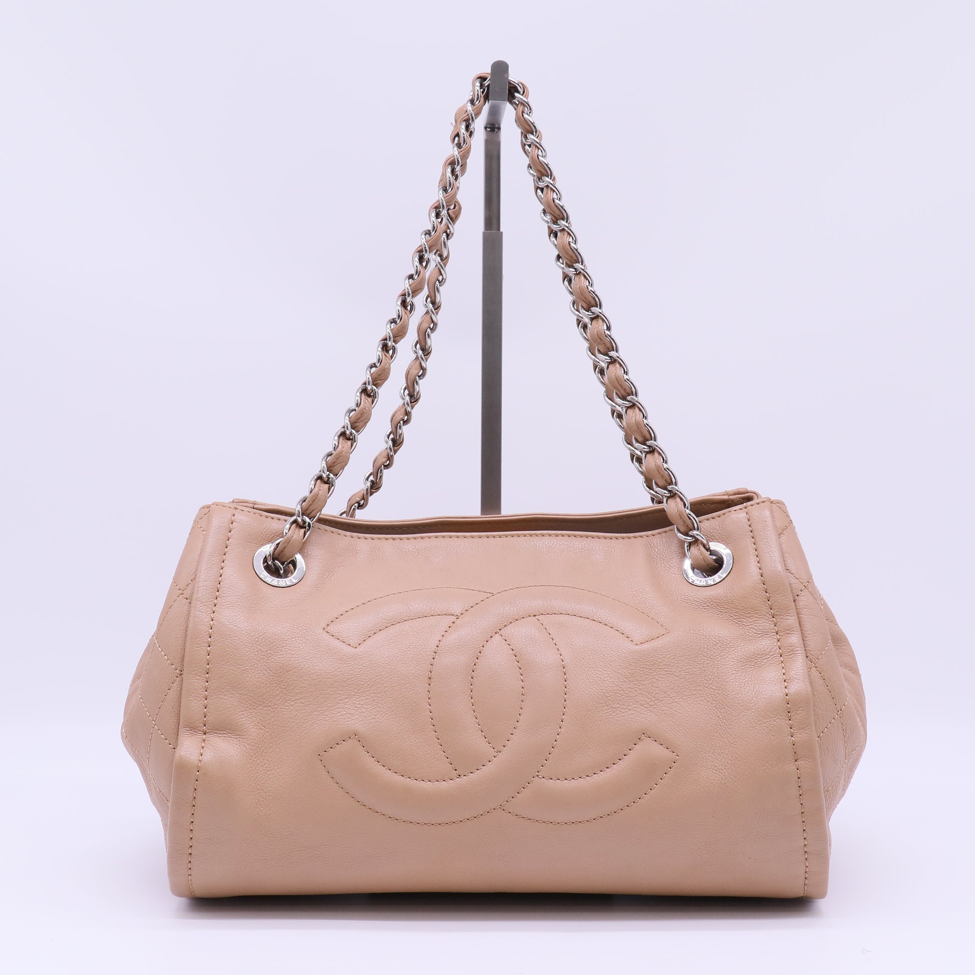 Chanel Timeless CC Soft Shopping Tote Bag B22839