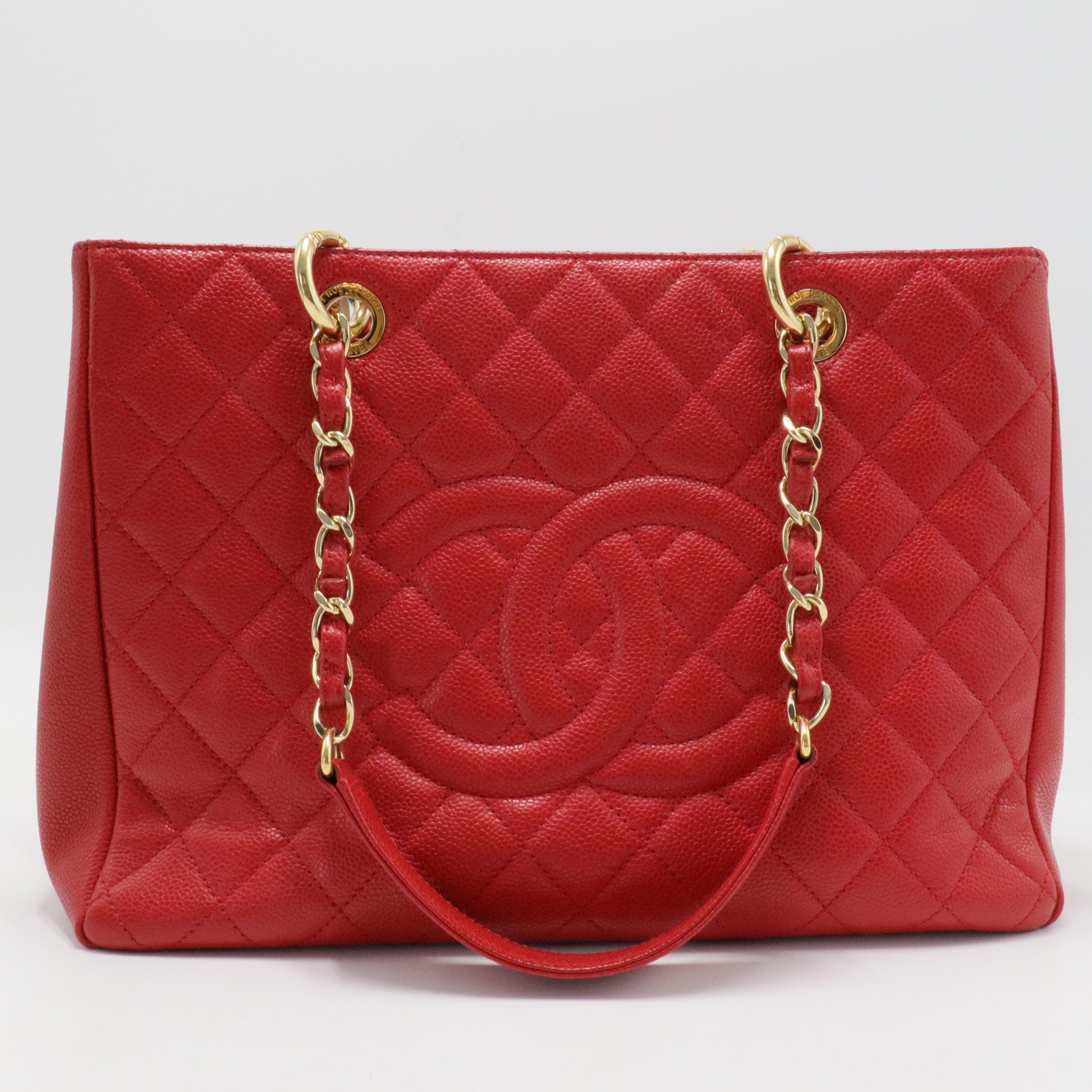 Grand Shopping Tote Quilted Caviar Red