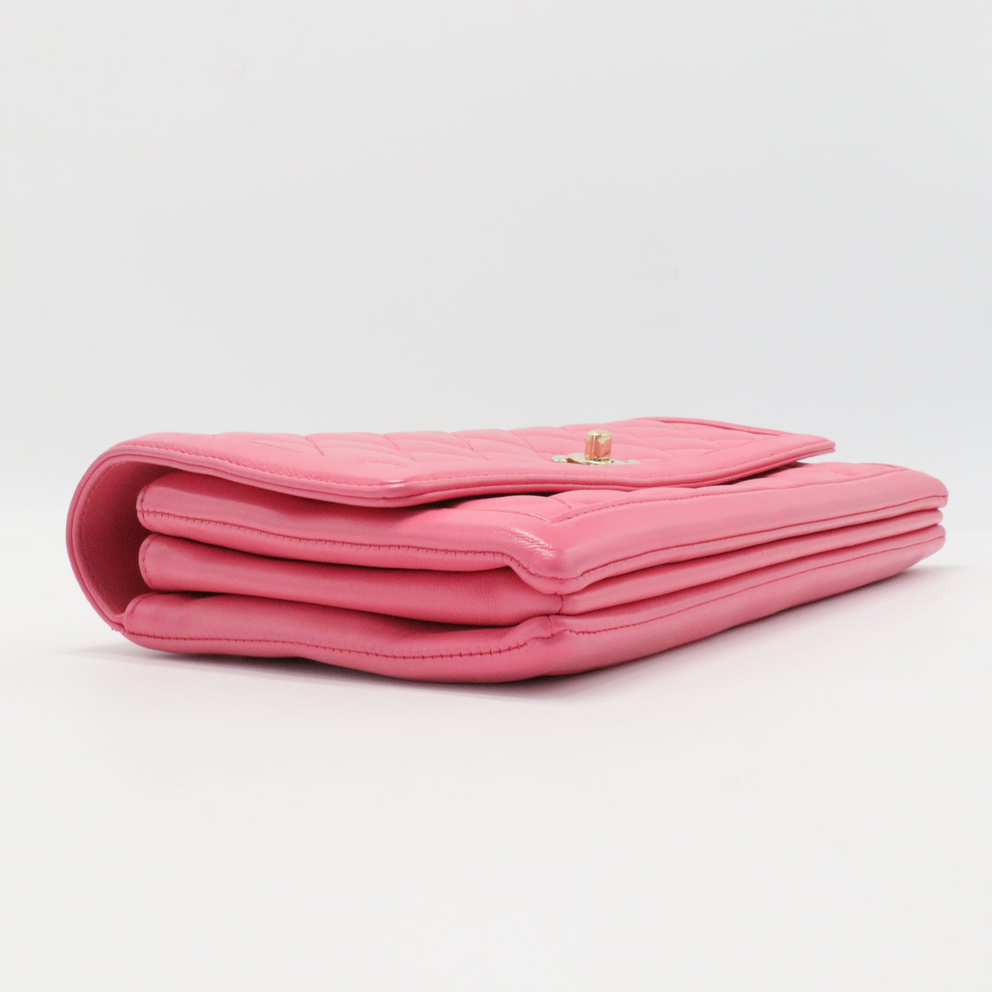 Quilted Lambskin Wallet On Chain Pink