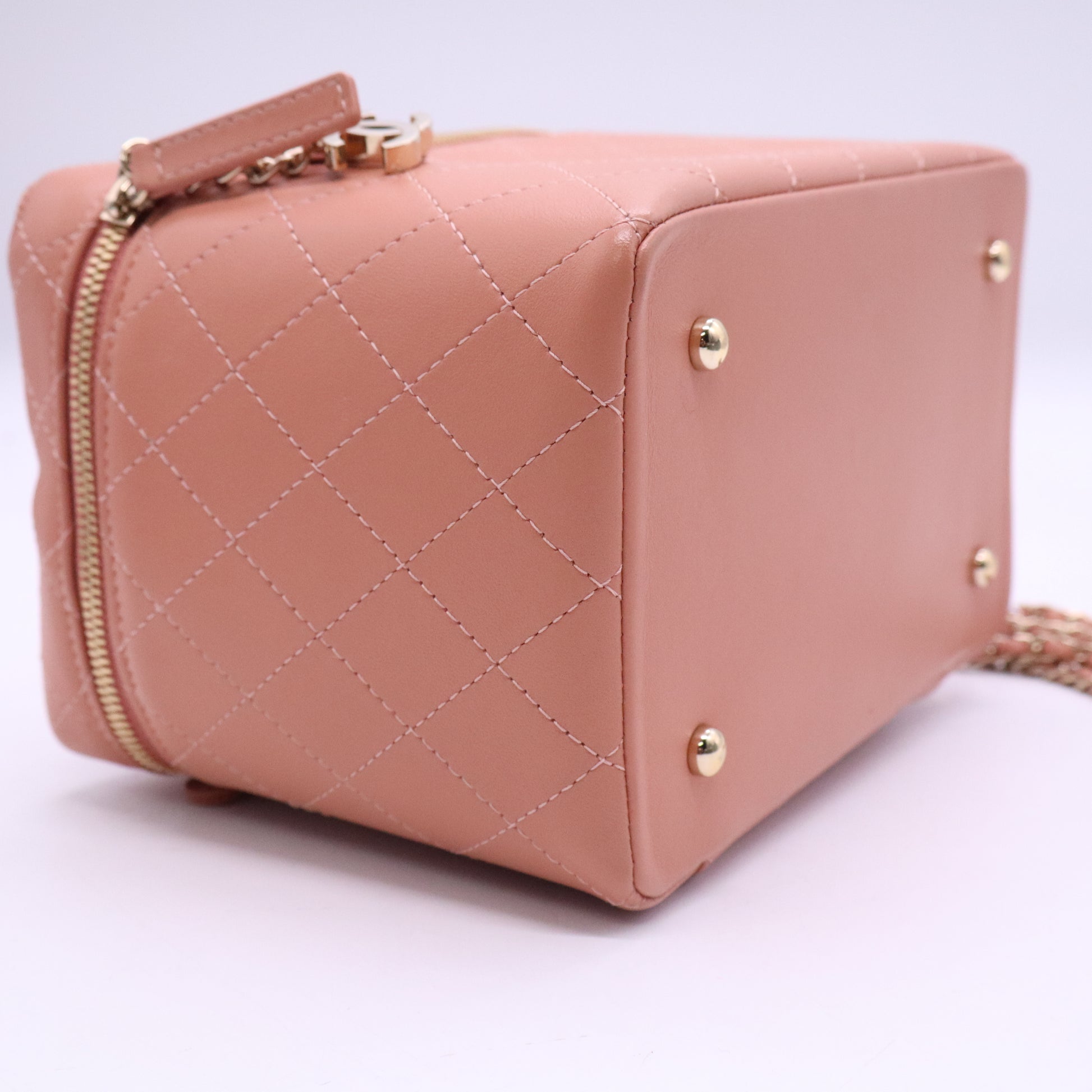 Chanel Knock On Wood Vanity Case b21457