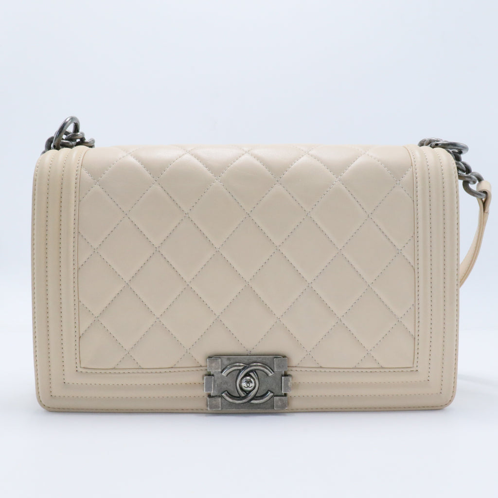Boy Flap Bag Quilted Calfskin Old Medium Beige