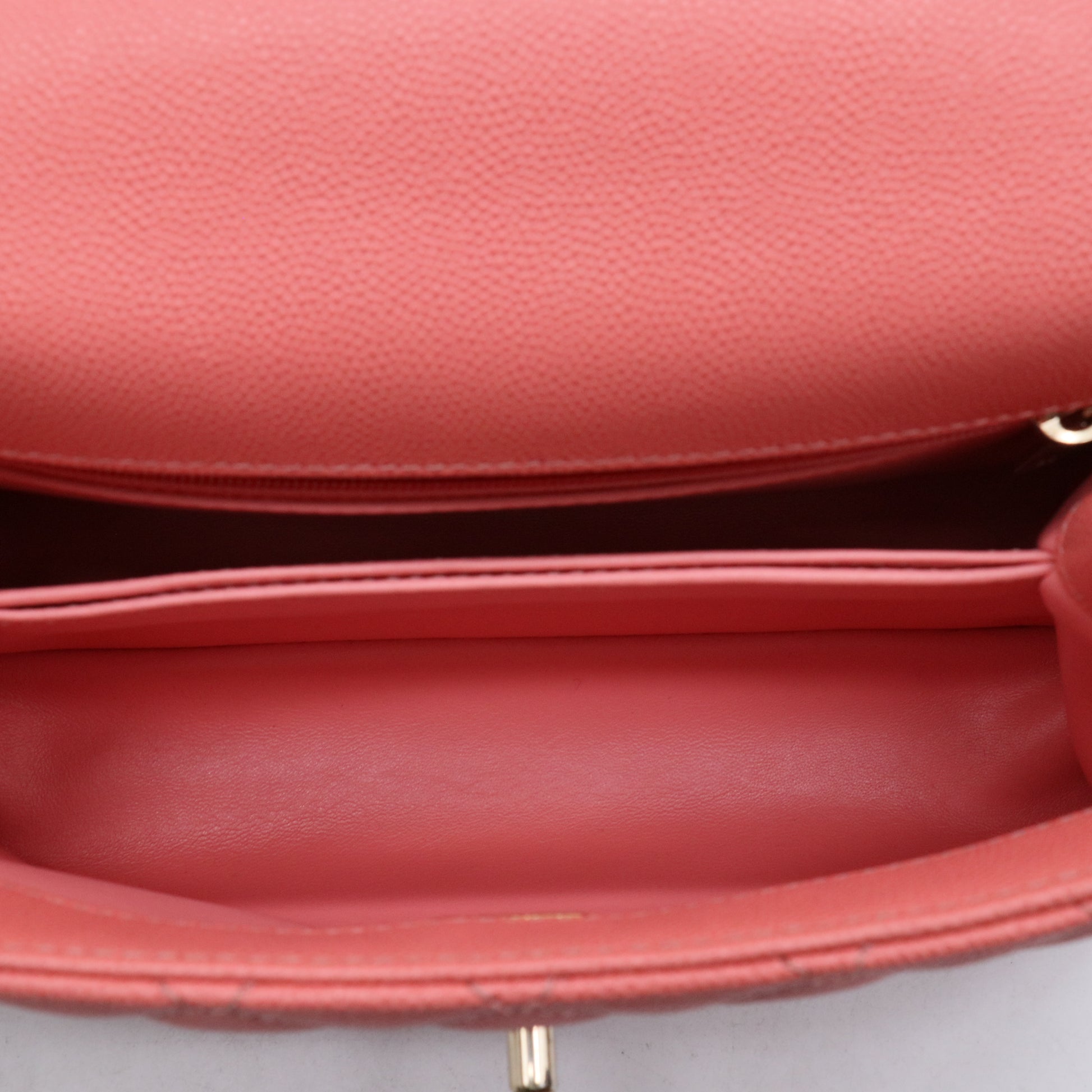 Caviar Quilted Mini Coco Handle Flap Pink B21856