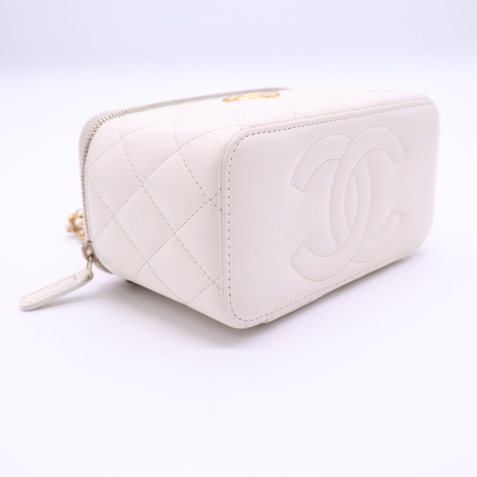 Chanel Caviar Quilted Small Vanity Case With Chain White twins LDJ3819