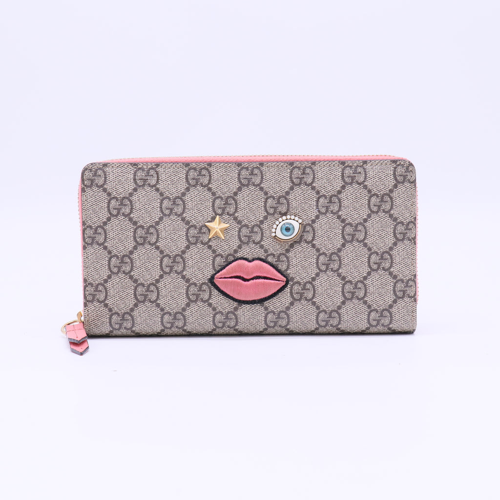 Gucci GG Supreme Monogram Embroidered Face Zip Around Wallet W22279