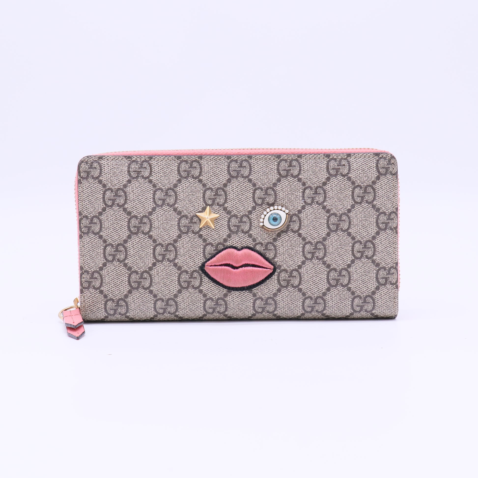 Gucci GG Supreme Monogram Embroidered Face Zip Around Wallet W22279