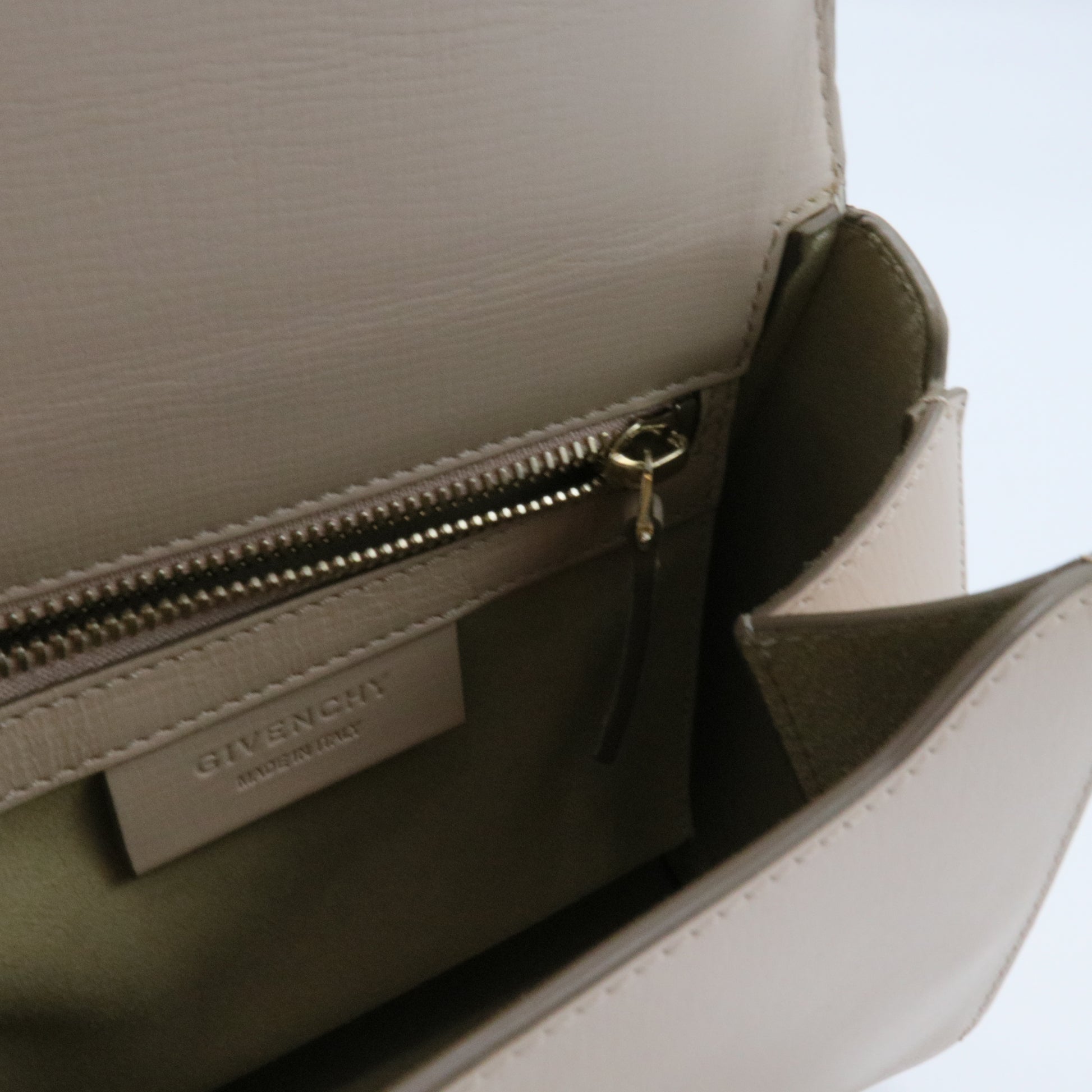Pandora Box Chain Shoulder Bag