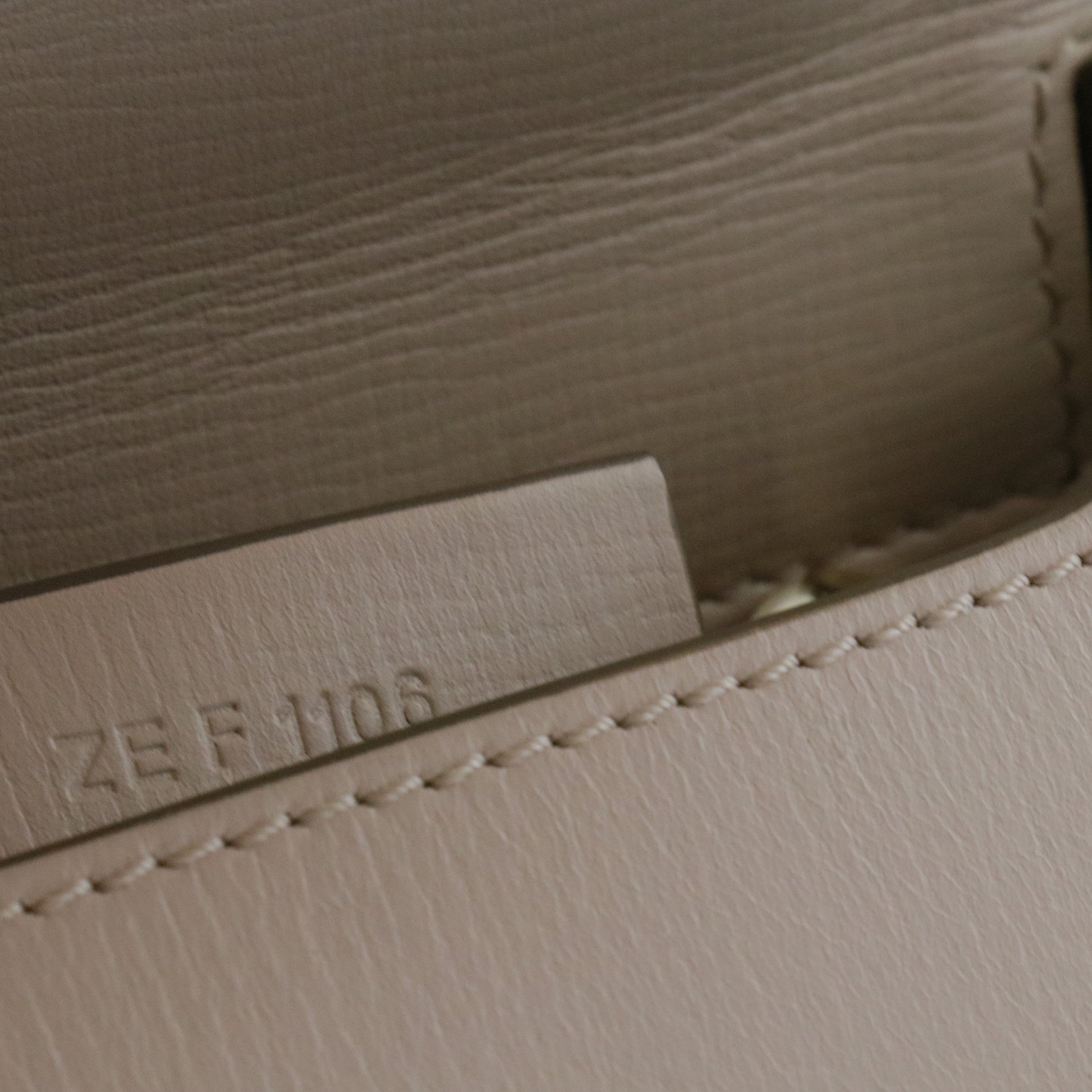 Pandora Box Chain Shoulder Bag