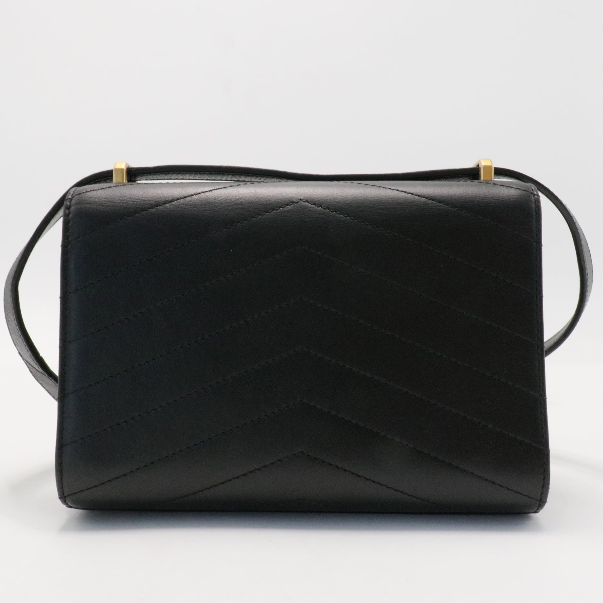 Medal Envelope Flap Bag Chevron Calfskin Small