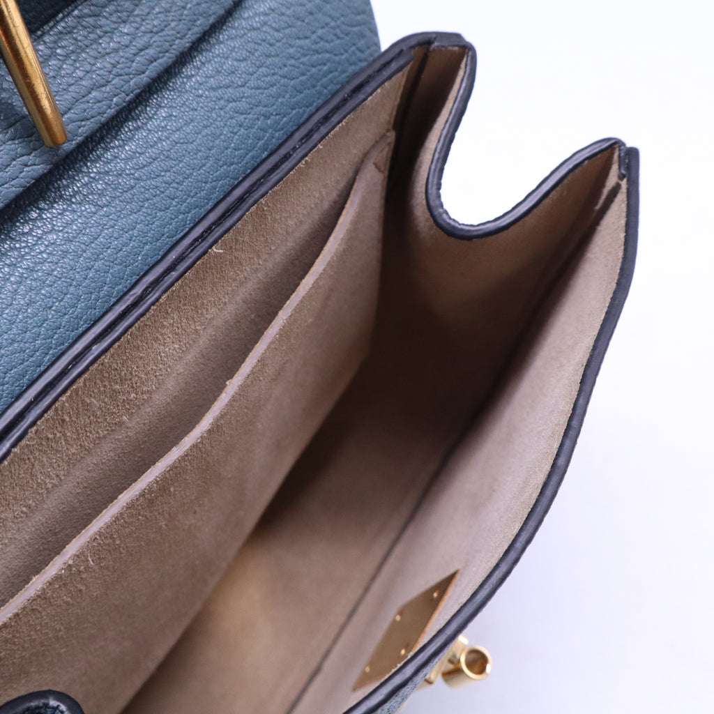 Drew Shoulder Bag B21451