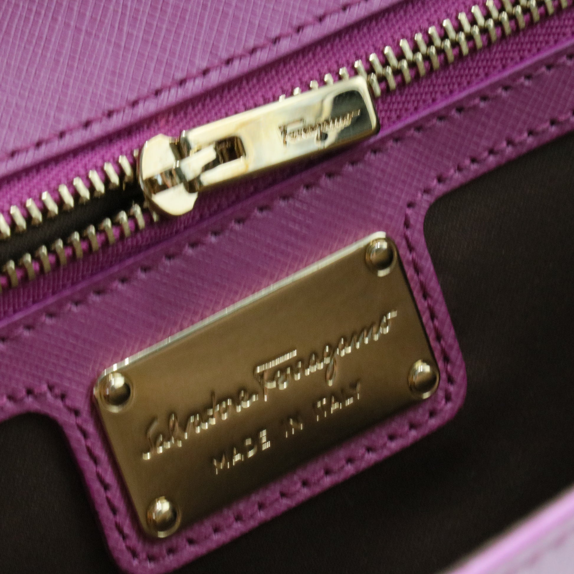 Ginny Crossbody Bag Leather Medium