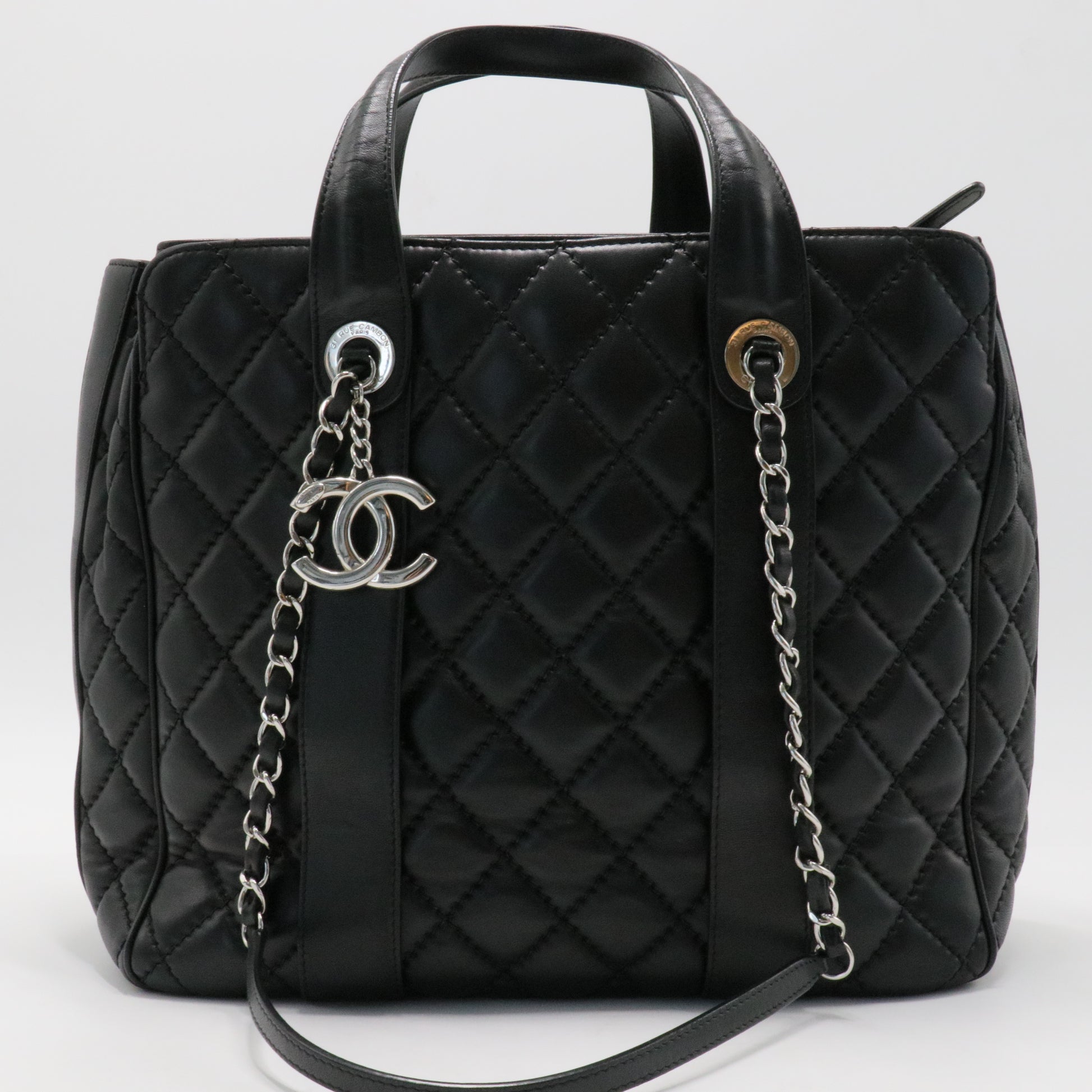 Urban Companion Top Handle Shopping Tote Quilted Caviar Large