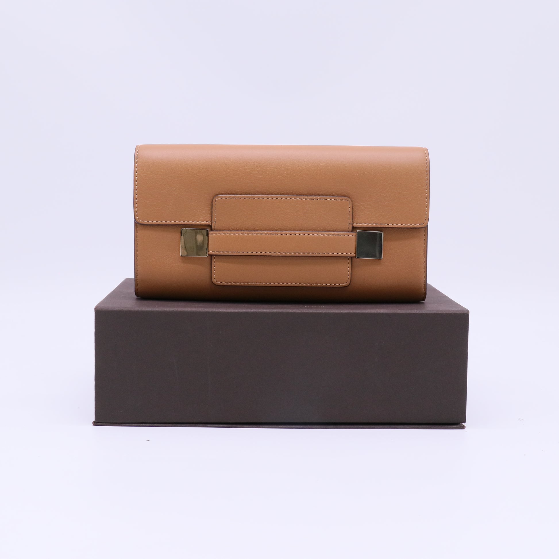 Delvaux Madame Long Wallet W22354