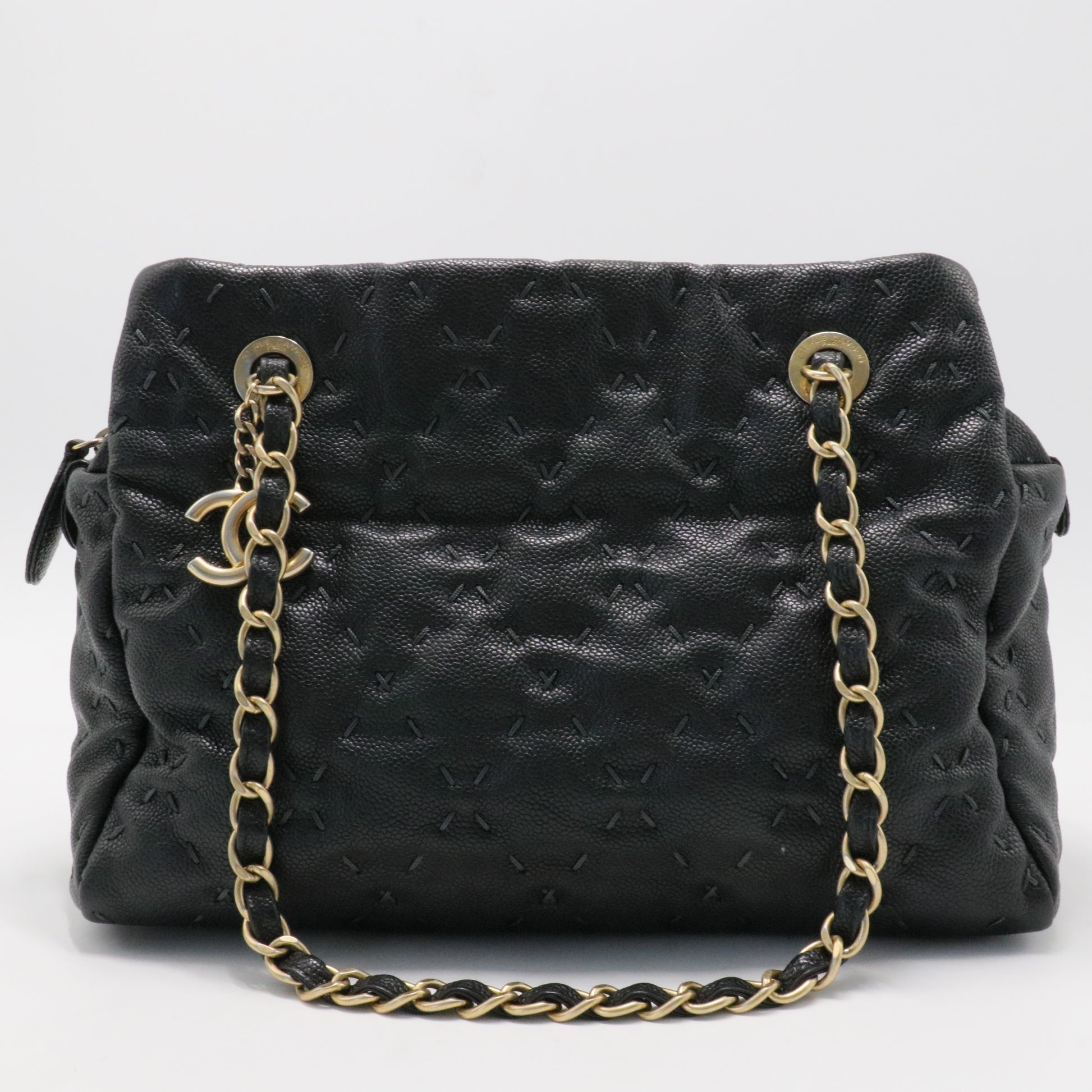 Black Caviar Coco Mark Embossed Chain Shoulder Bag
