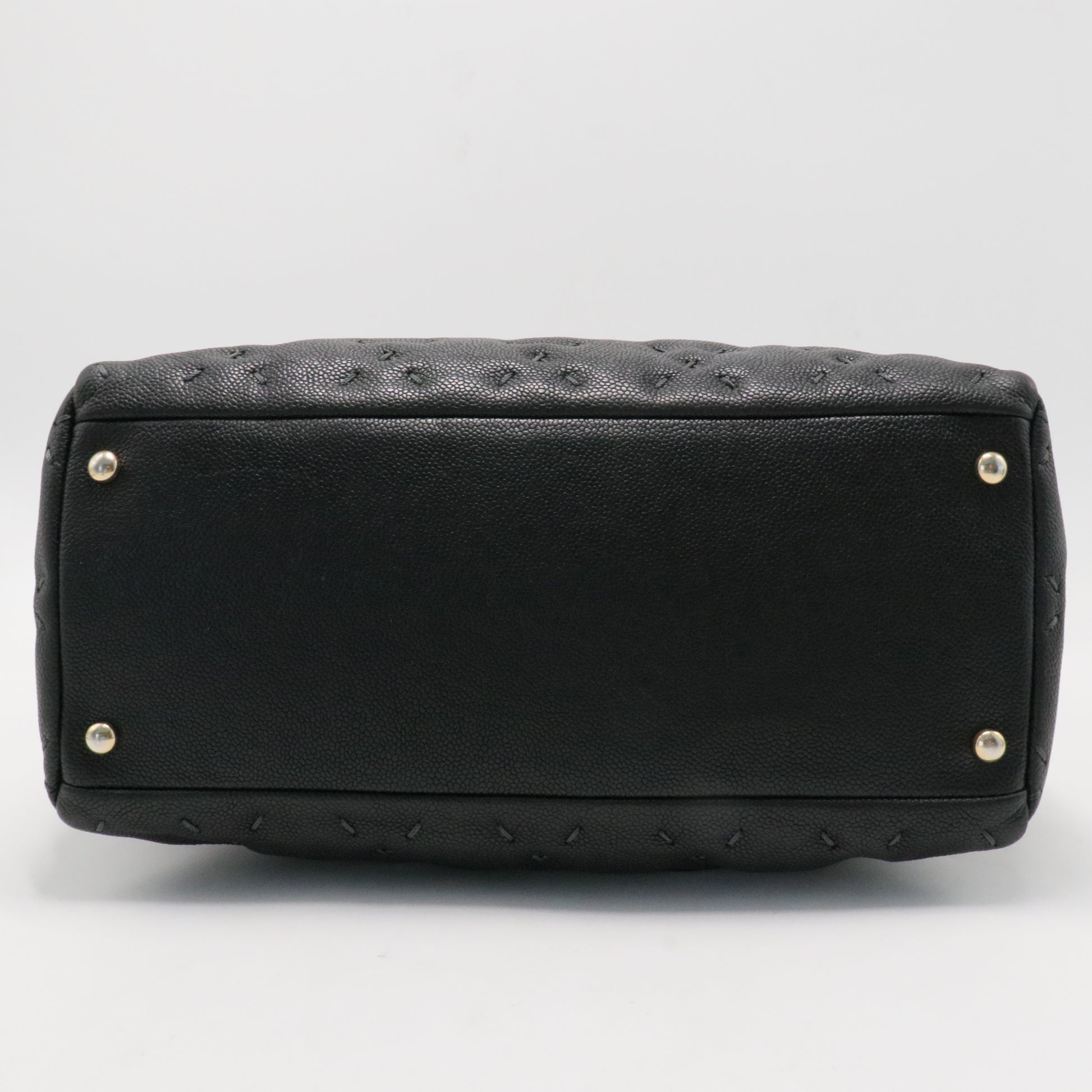 Black Caviar Coco Mark Embossed Chain Shoulder Bag