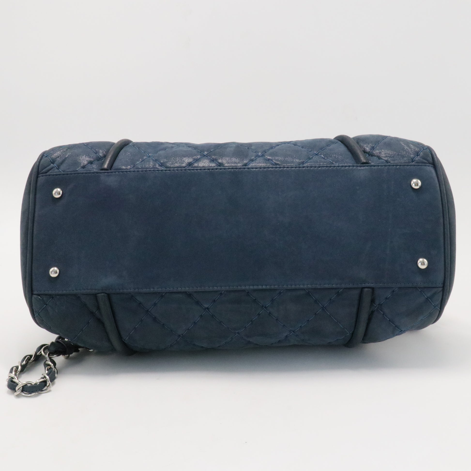 Iridescent Calfskin Quilted Relax CC