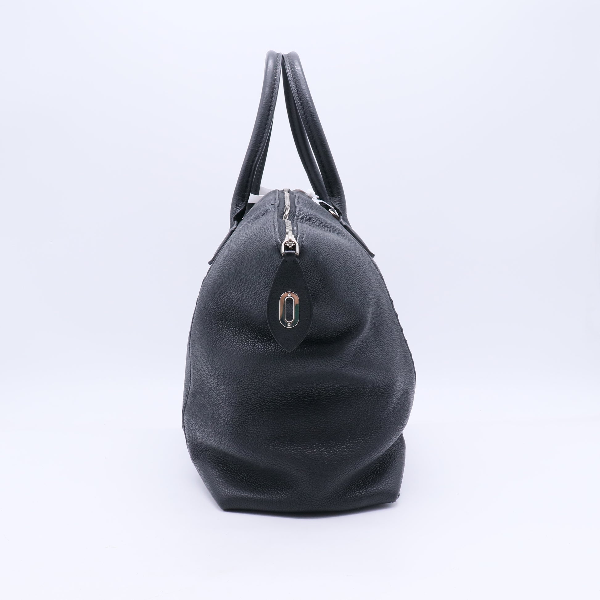 Veau Cachemire Soft Lockit MM Black B21789