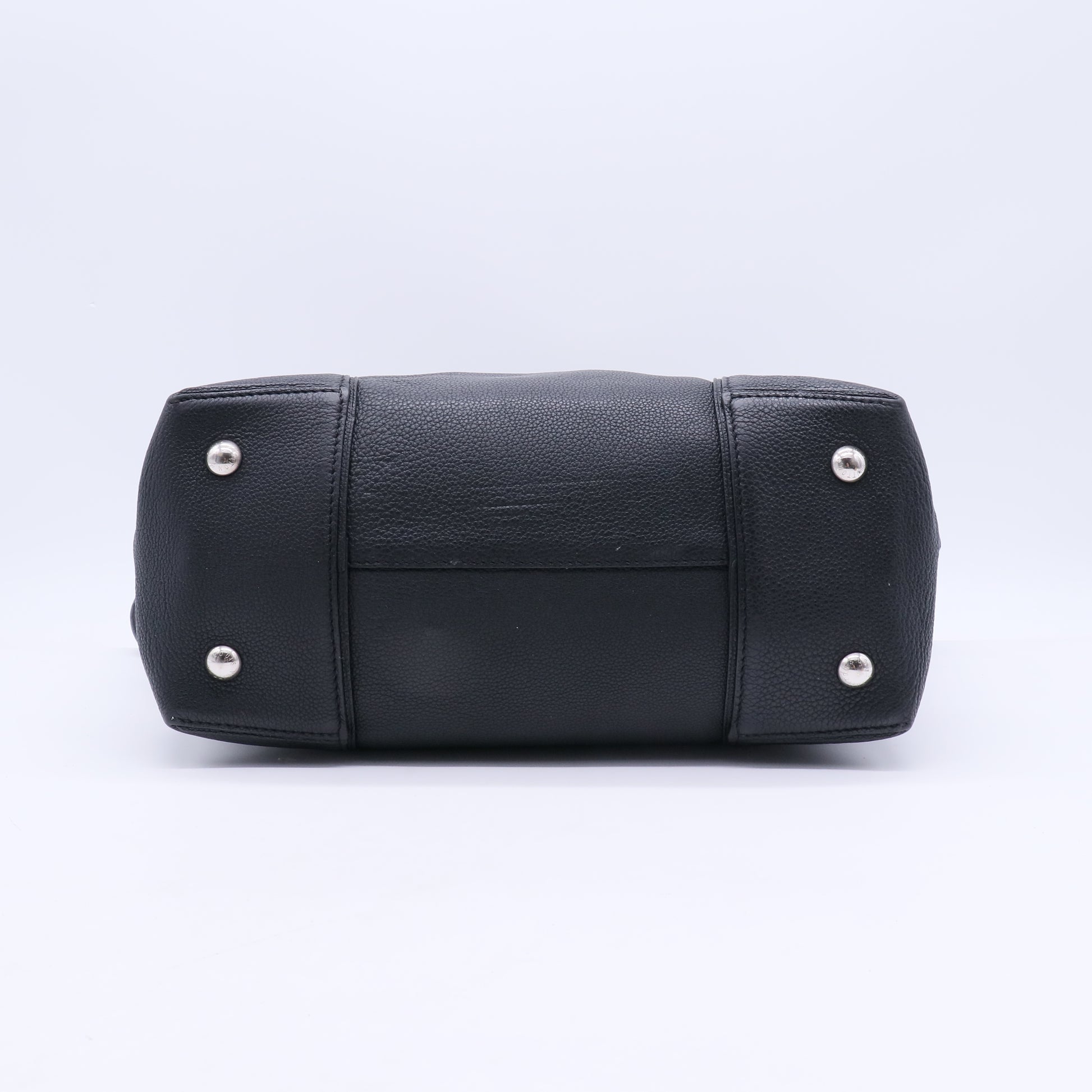 Veau Cachemire Soft Lockit MM Black B21789