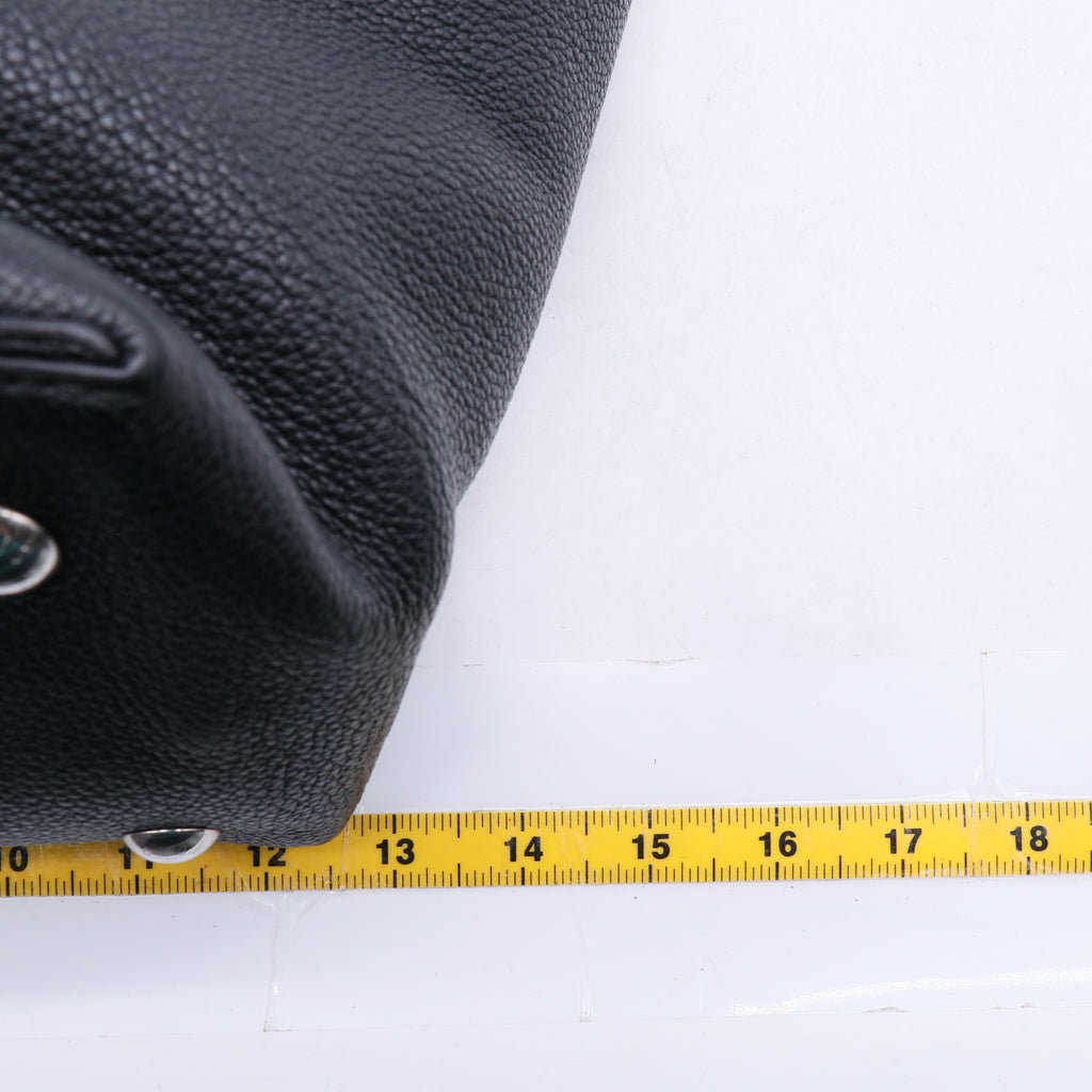 Veau Cachemire Soft Lockit MM Black B21789