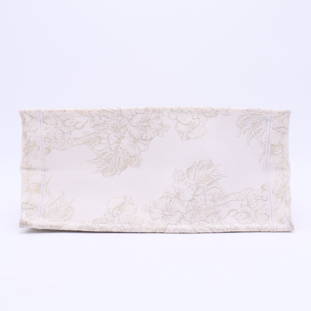 Medium Reve d'Infini Book Tote Bag, White Canvas B12410