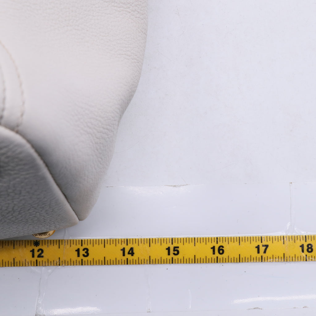 White Tote Leather B21677