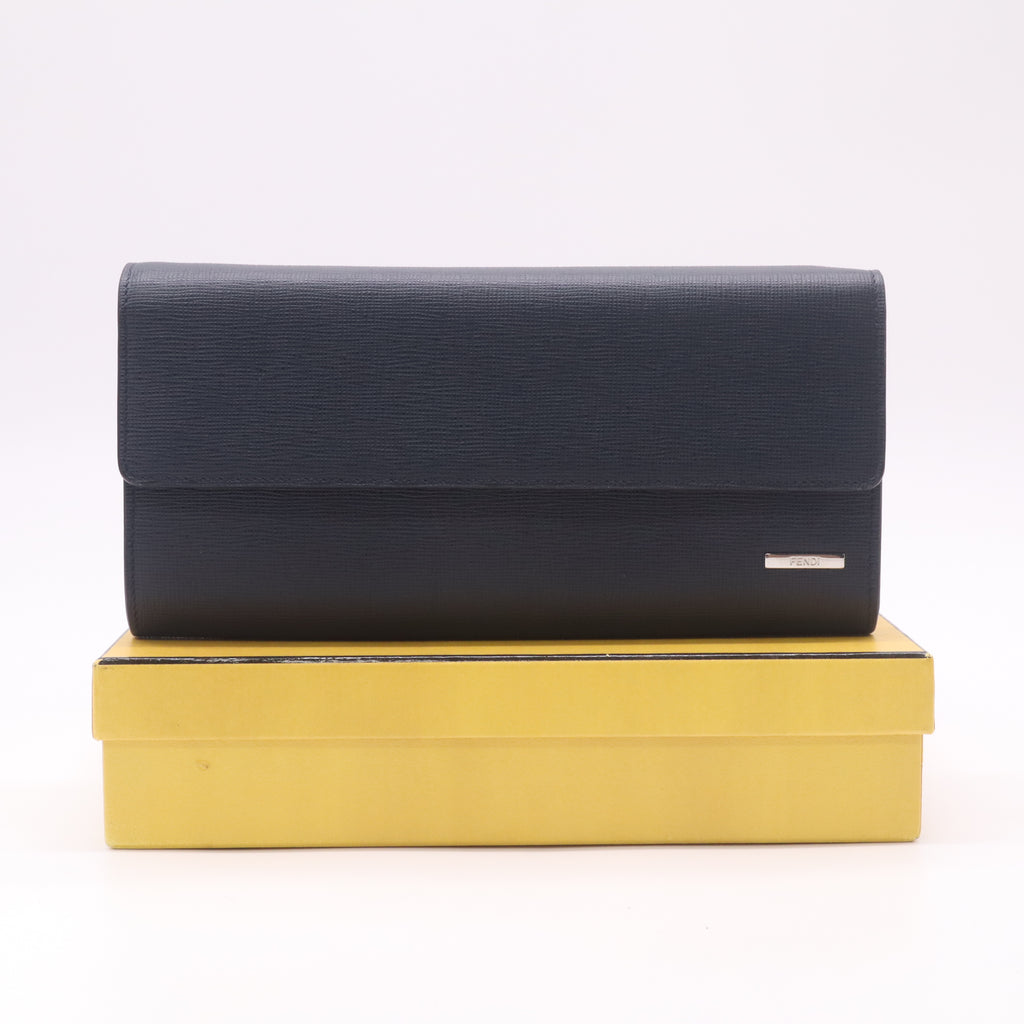 Fendi Continental Wallet on Chain W22403