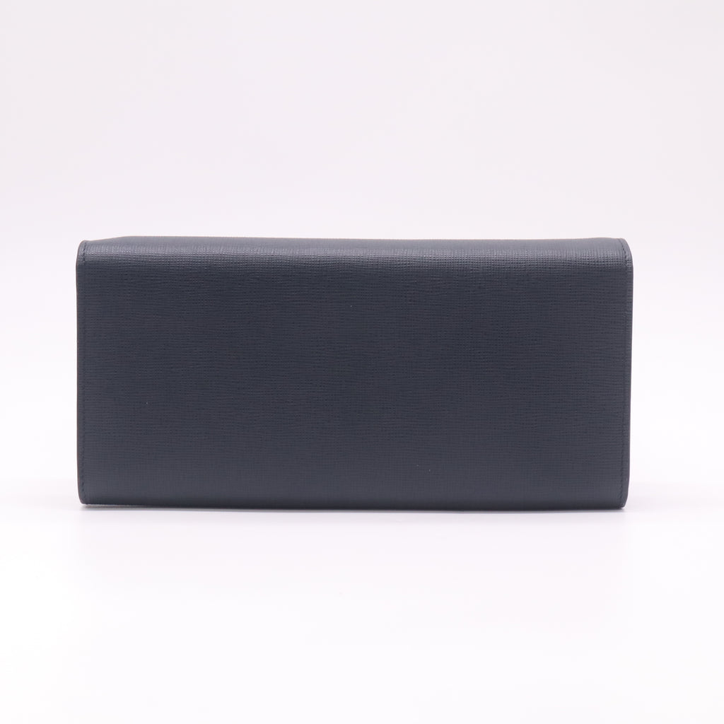 Fendi Continental Wallet on Chain W22403