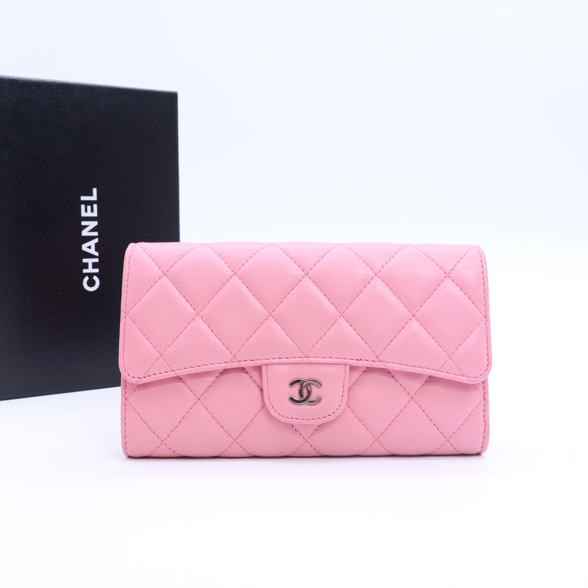 Caviar Quilted Large Gusset Flap Wallet Light Pink twins