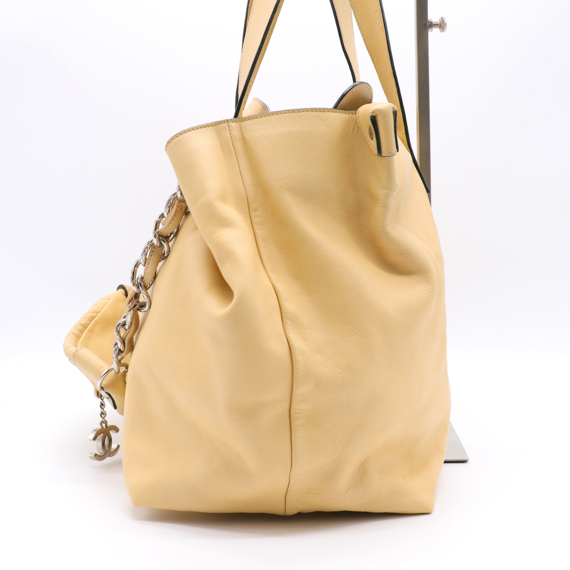 Soft Lambskin CC Logo Chain Handle Large Hobo Shoulder Bag