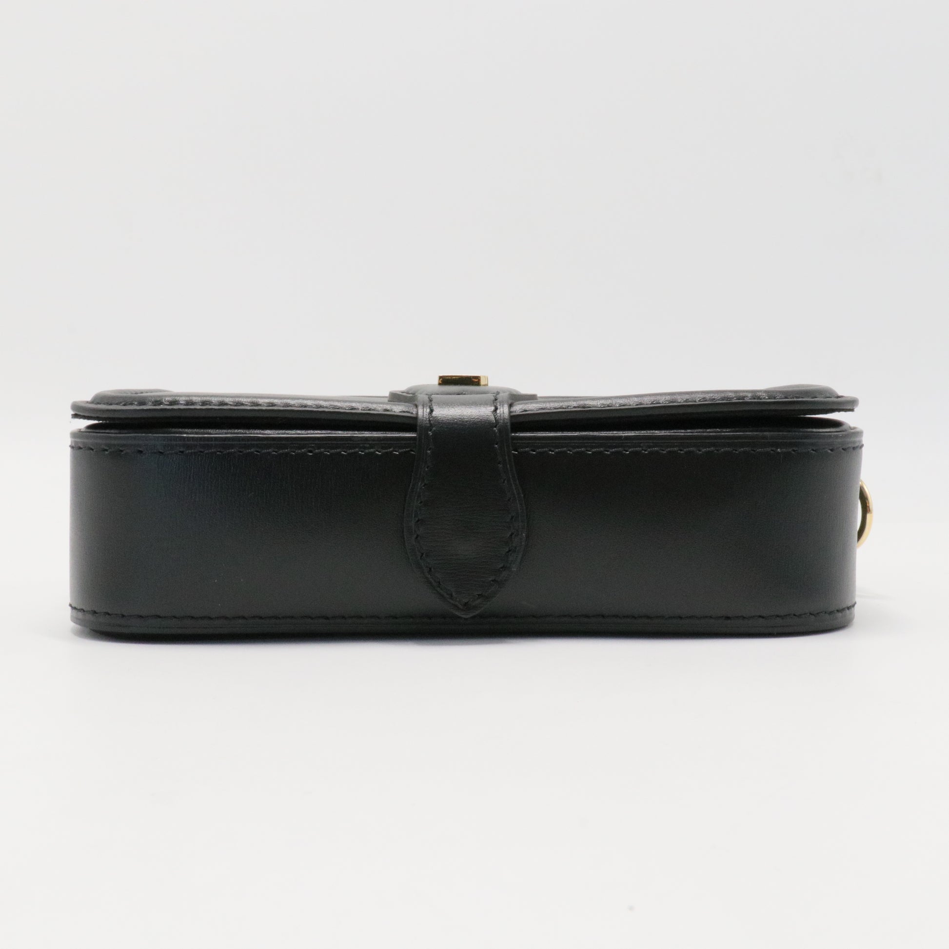 Officier Pouch With Strap Calfskin