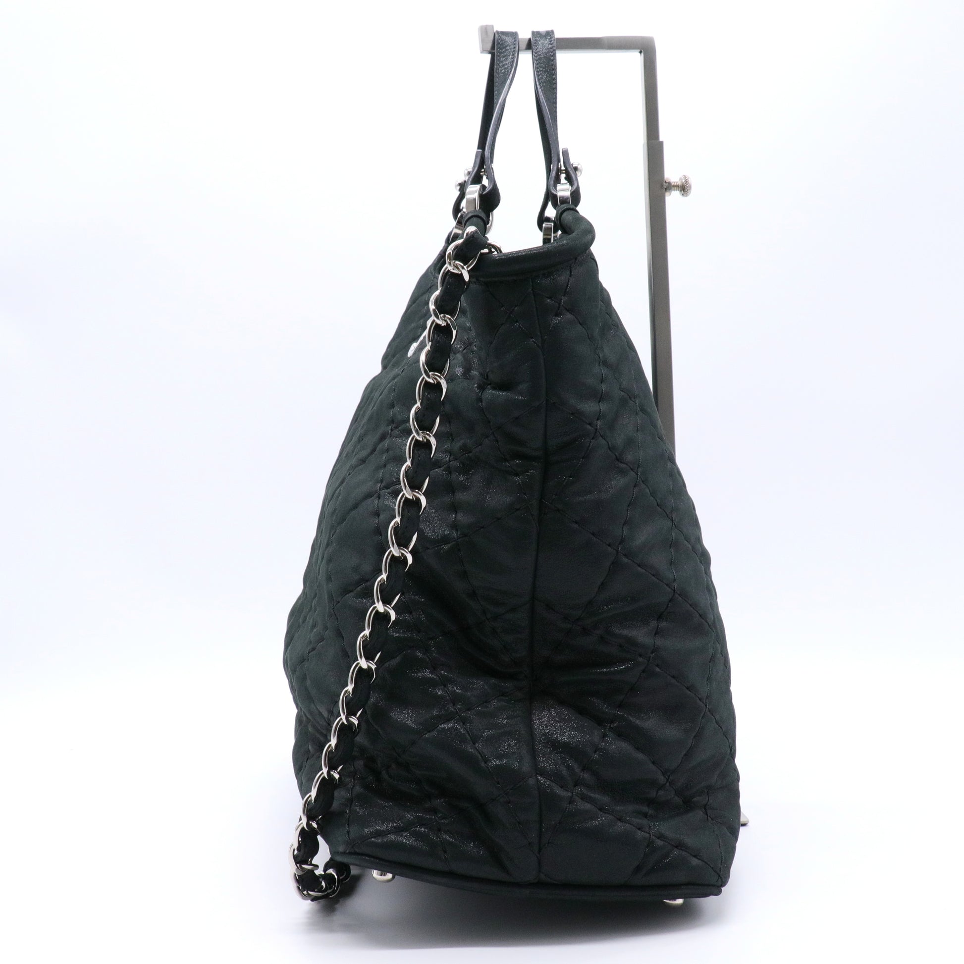 Spiral Sea Hit Tote Quilted Iridescent Calfskin Large