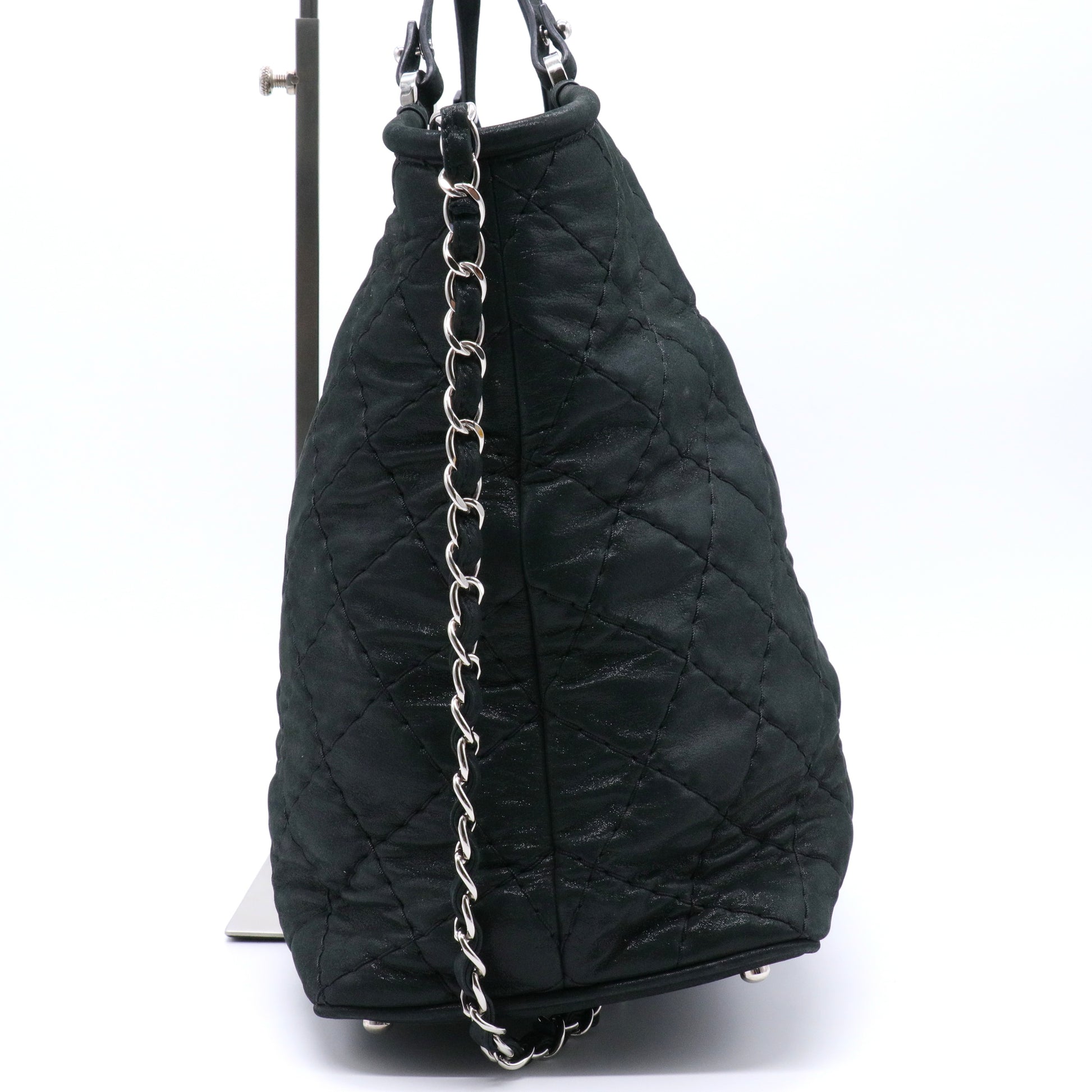 Spiral Sea Hit Tote Quilted Iridescent Calfskin Large
