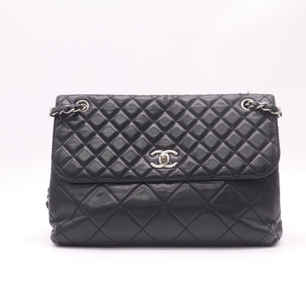 Chanel Black Quilted Calfskin Leather In-the-Business Flap Bag twins LDZ200