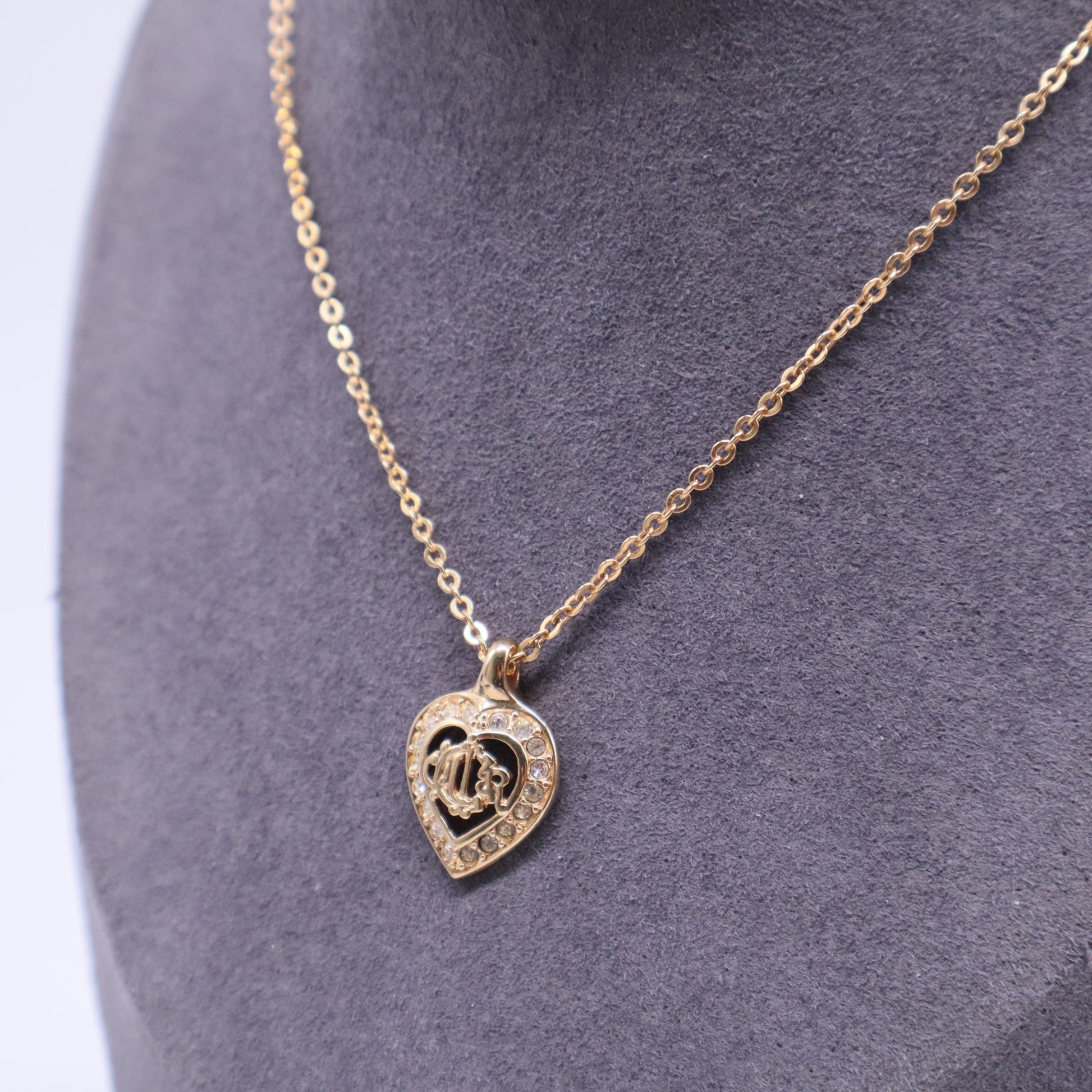 Vintage Crystal Crest Heart Pendant Necklace W20596