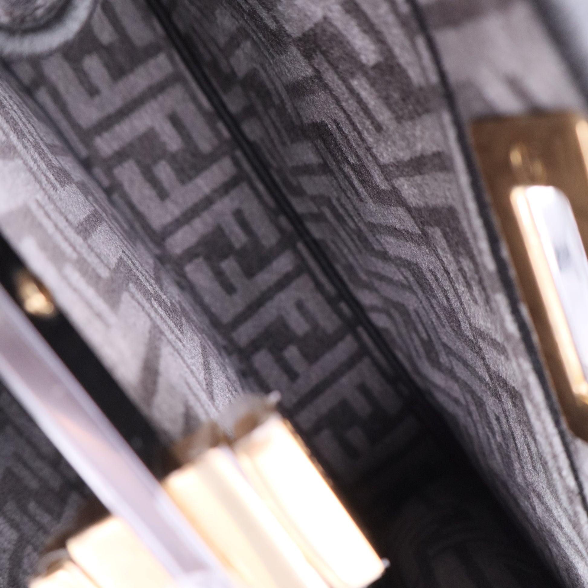 Peekaboo ISeeU Small Velvet Satchel twins