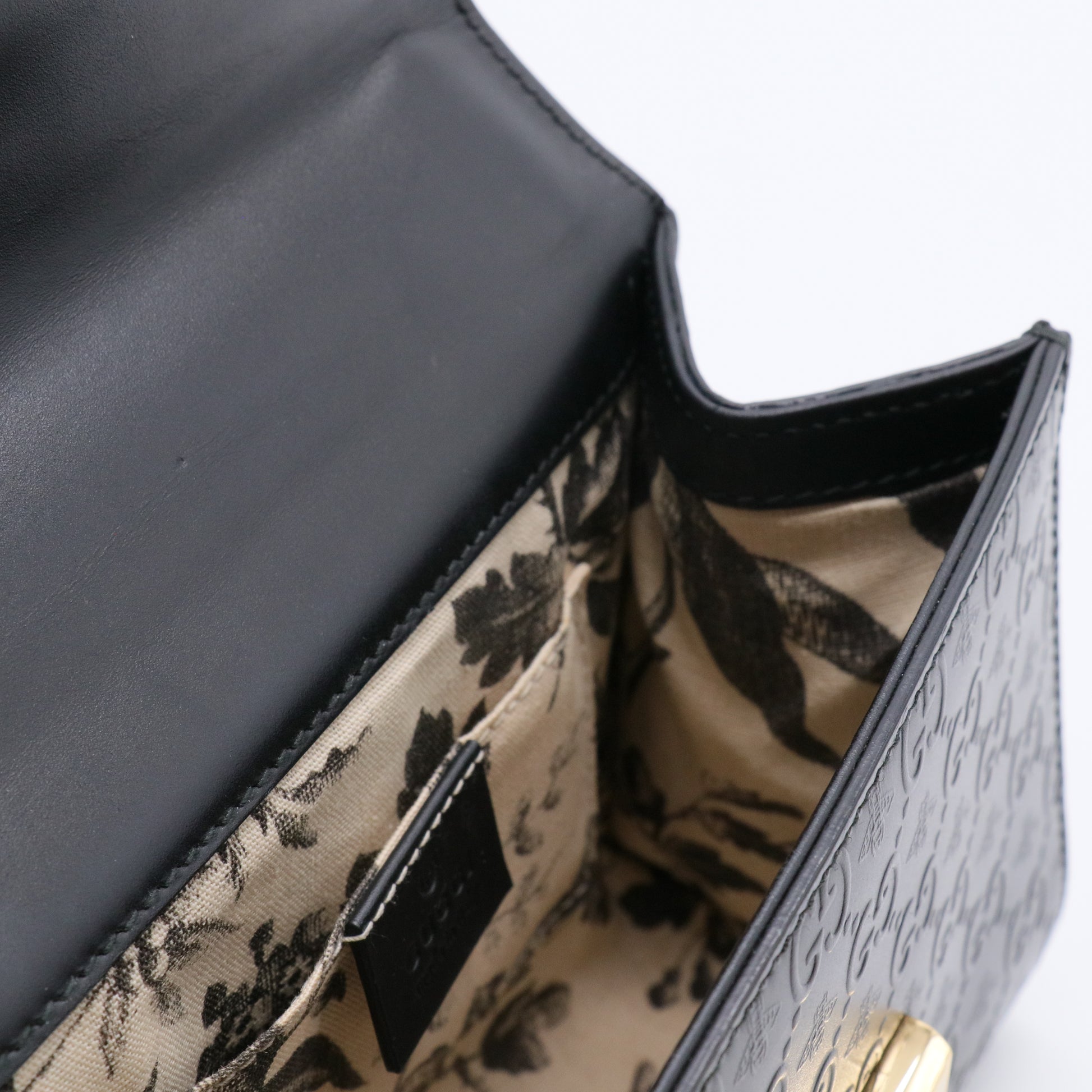 Gucci Padlock Shoulder Bag Guccissima Leather Small