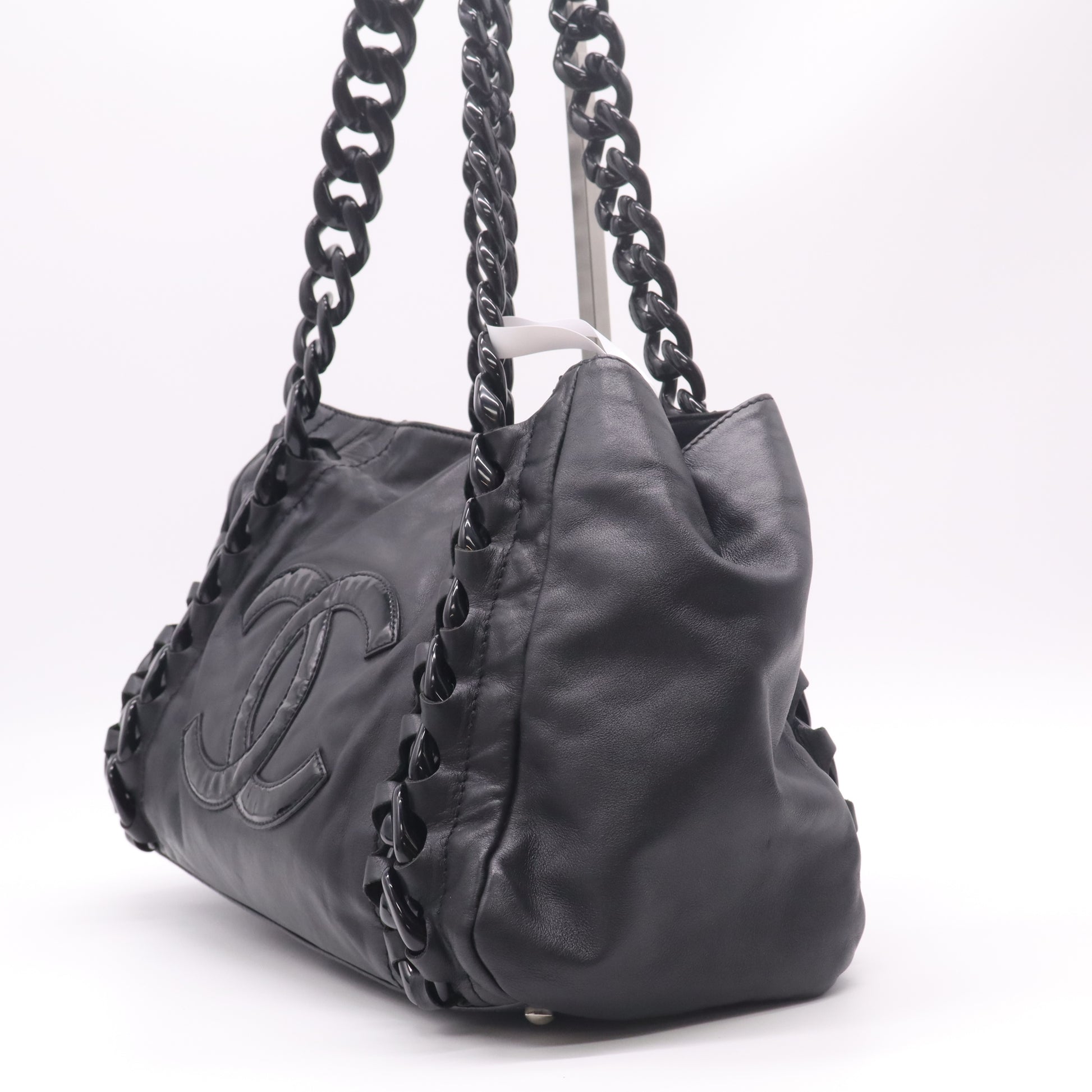 Chanel Modern Chain East West Tote B23024