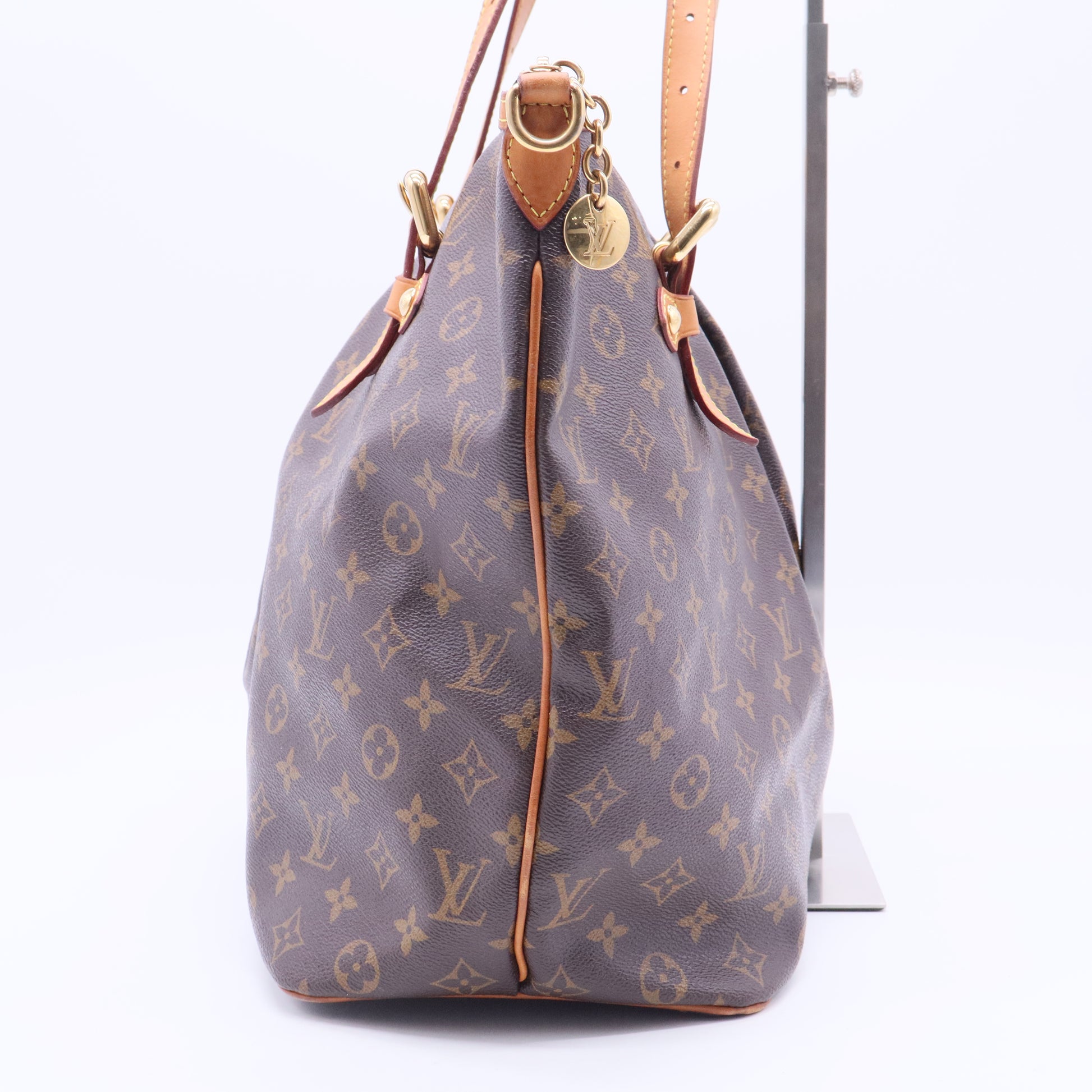 Palermo Handbag Monogram Canvas GM B12247