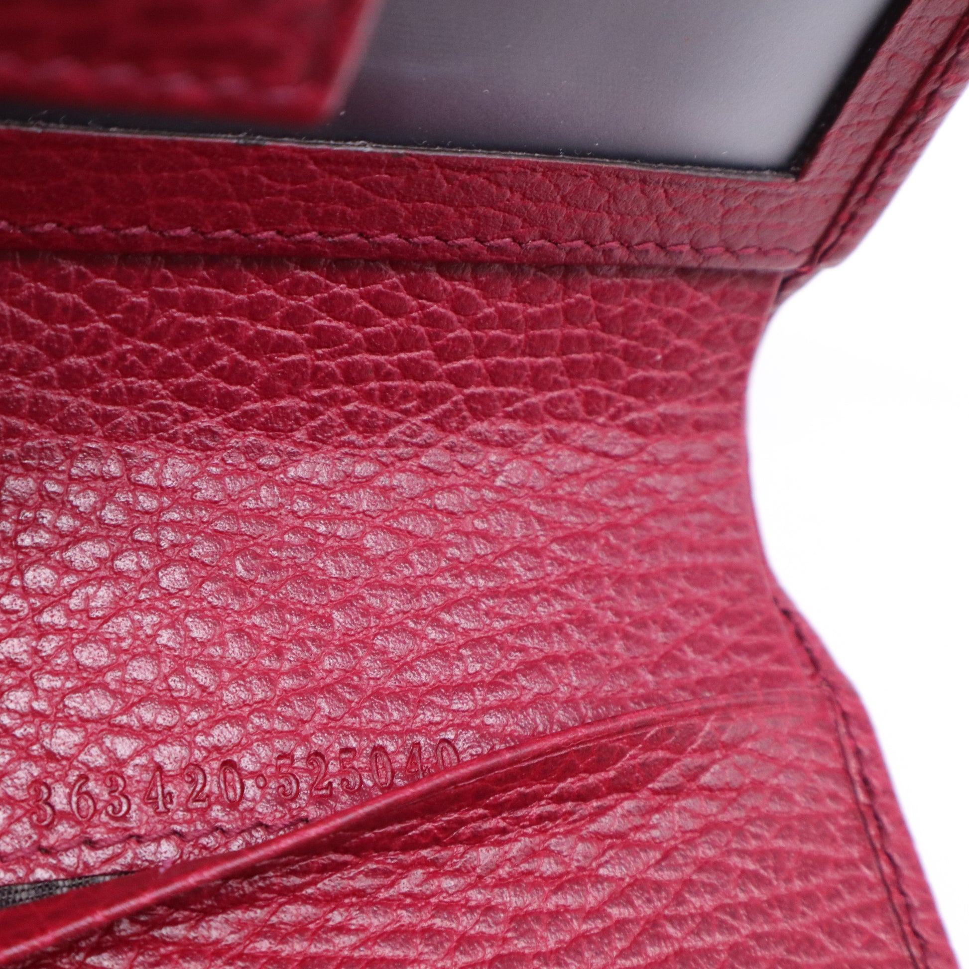 Gucci Red Dollar Calfskin Leather Continental Tab Wallet W21060